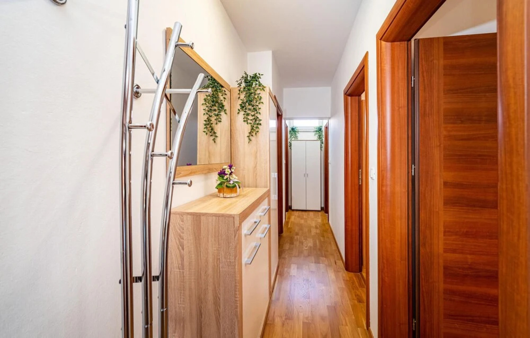 Beautiful Apartment in Posedarje With Wifi and 4 Bedrooms