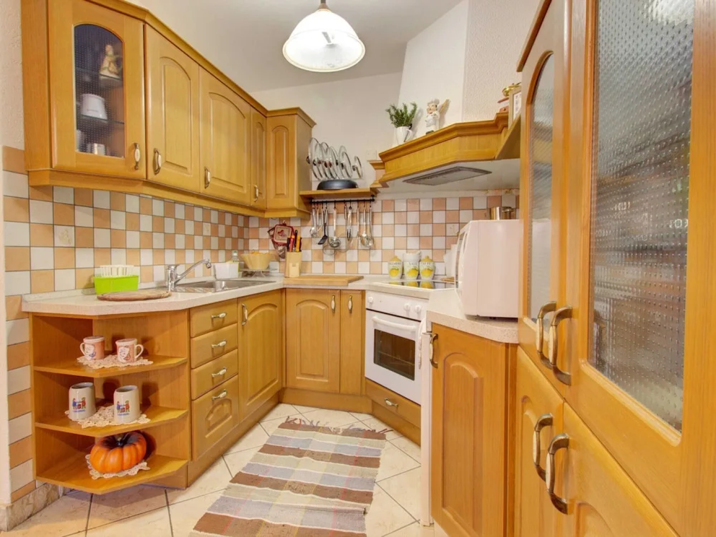 Air Conditioned Apartment in Residential Area near Town Center