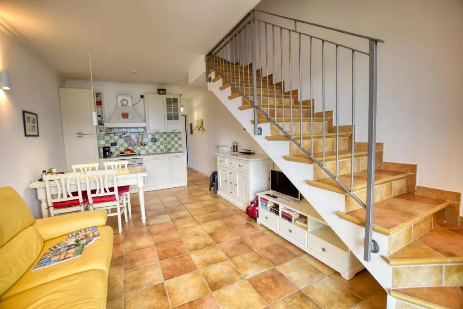 Bello Pianello 2-Bedroom Apartment