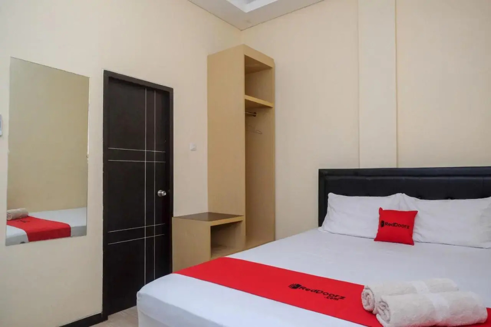 Innova Suites Home by OYO Rooms