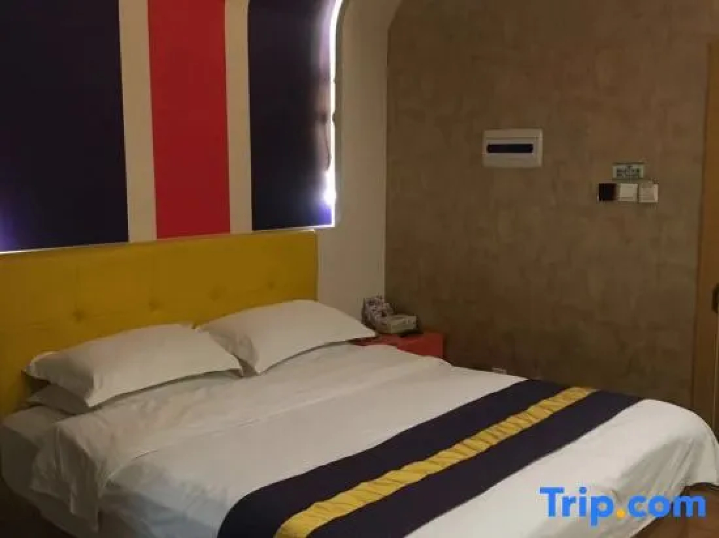 Youyue Theme Hotel