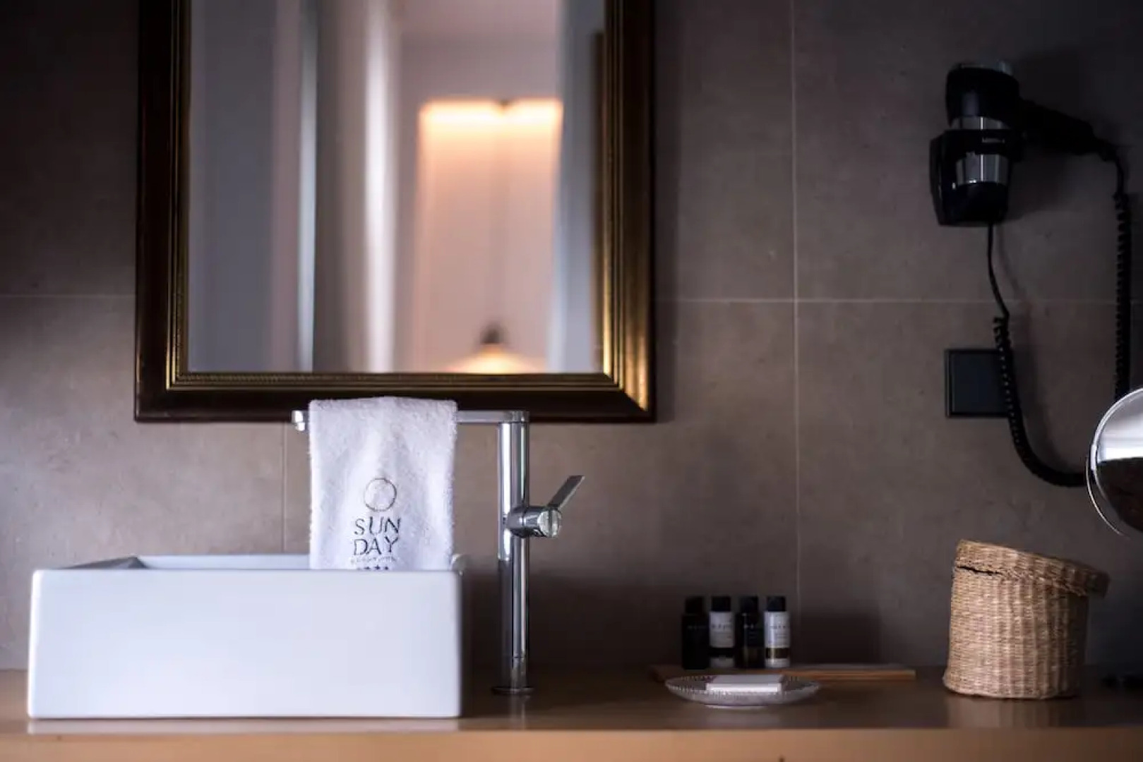 Sunday Boutique Hotel