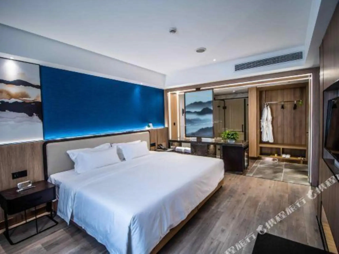 Yufeng International Hotel