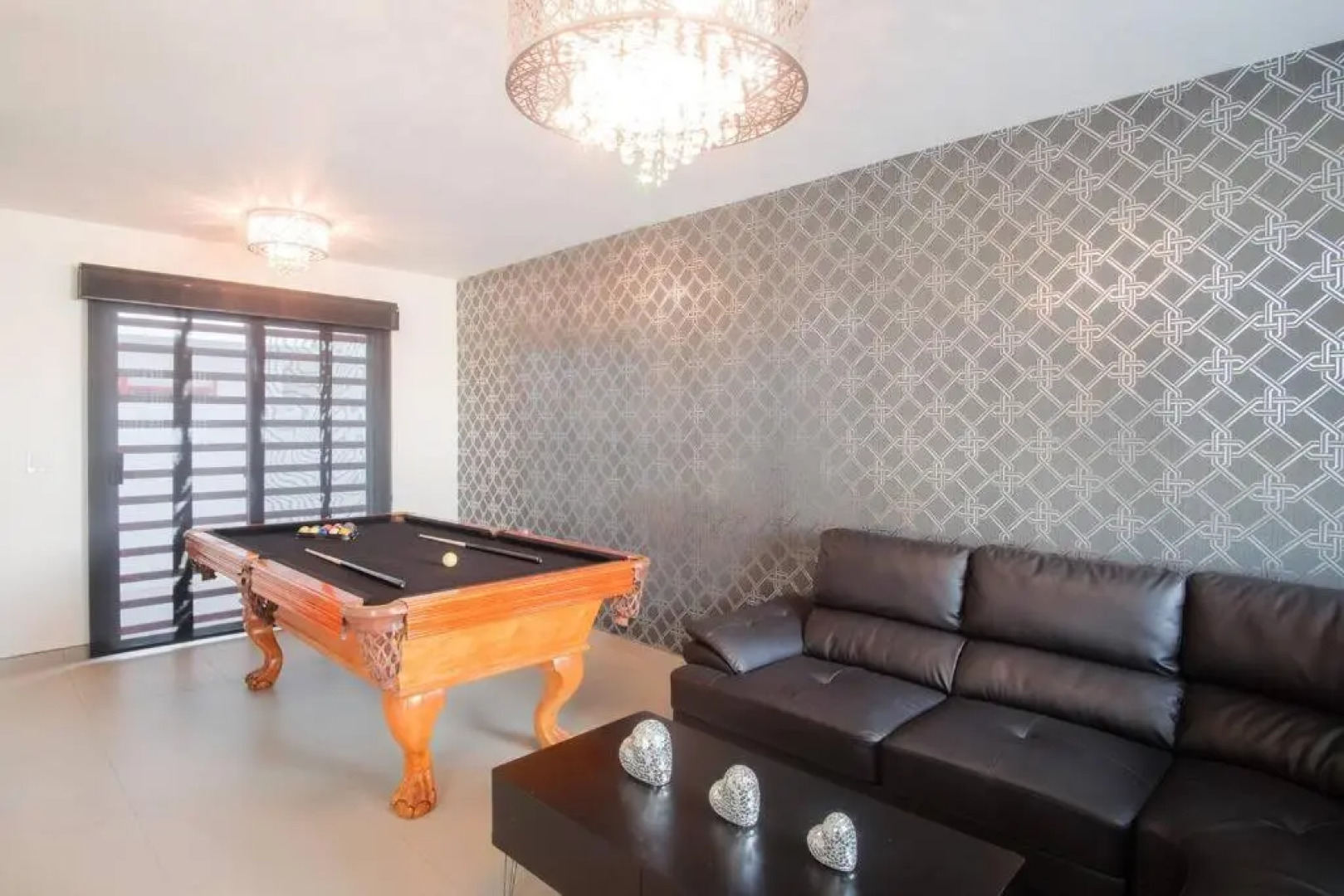 New House / VIP / 1 Block to the Beach