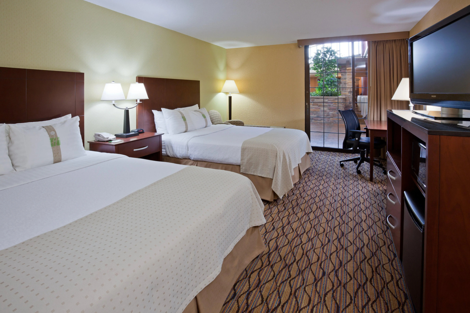 Holiday Inn Bloomington Airport South Mall Area by IHG