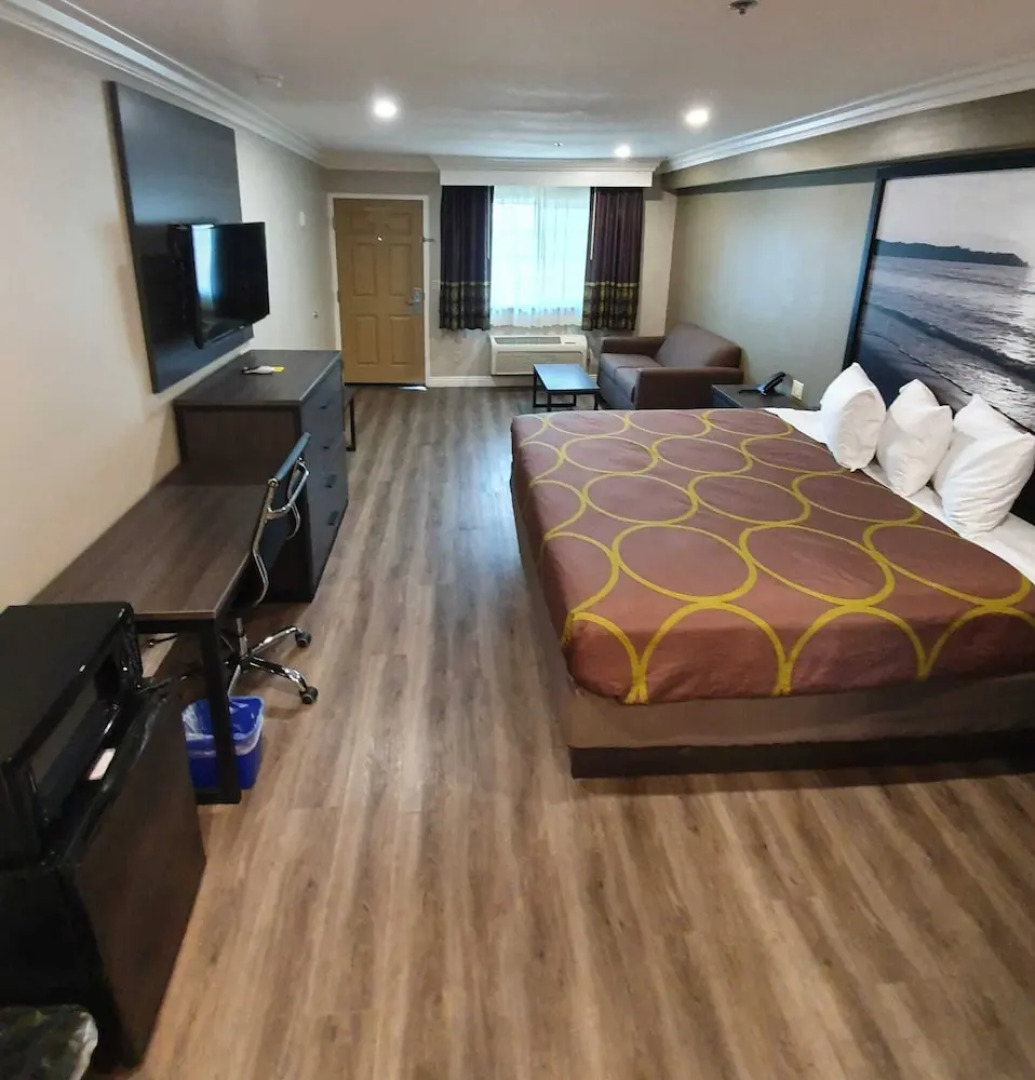 Super 8 By Wyndham Cypress Buena Park Area