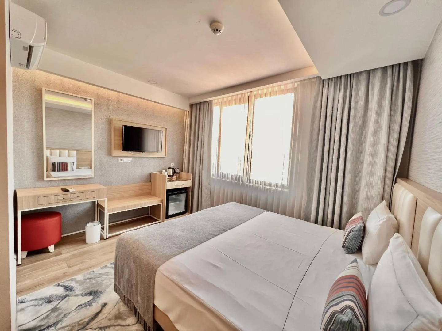 Phoenix Hotel Karon Beach