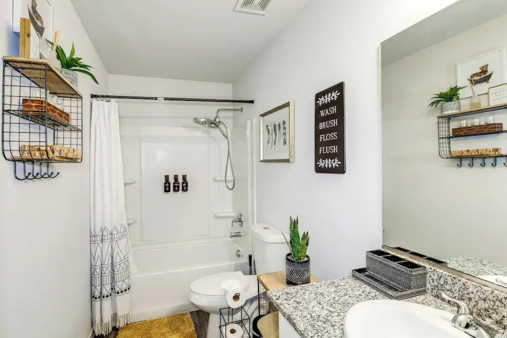 Welcoming Bullhead City Home w/ Pool & Game Room!