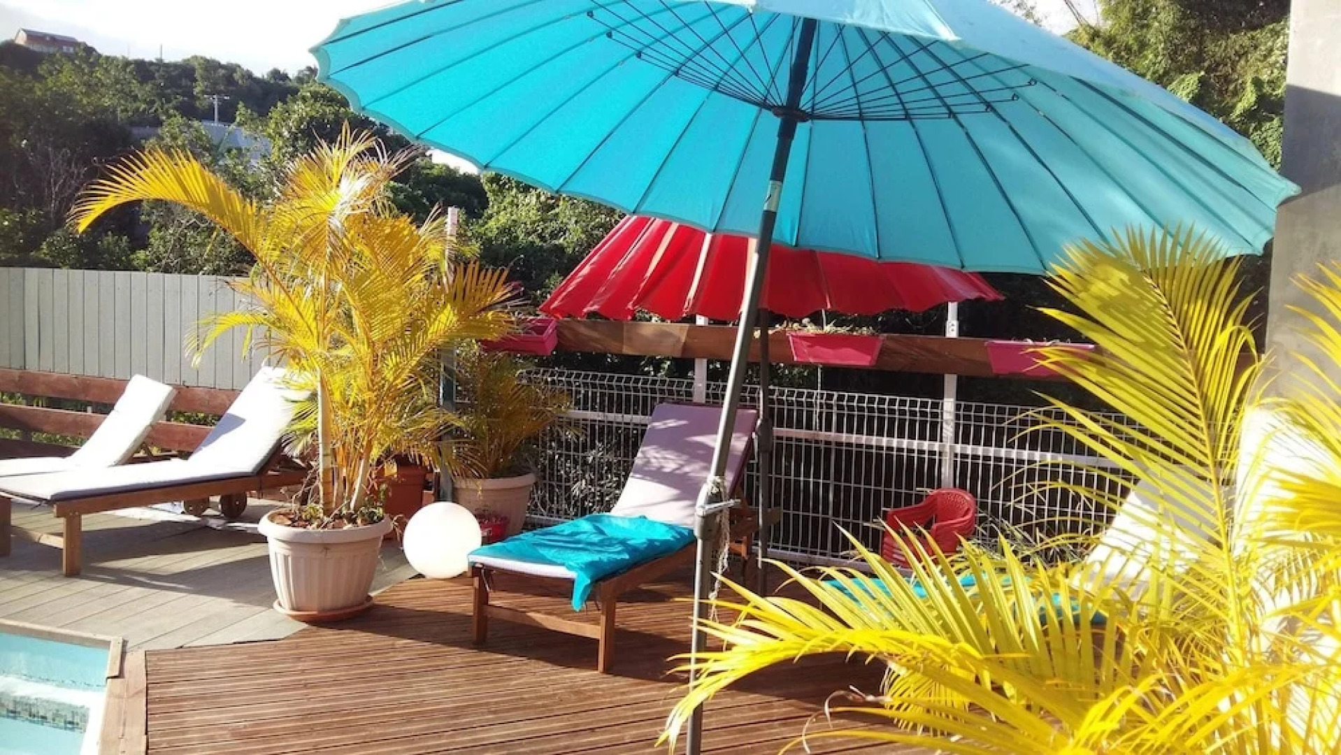 Apartment With 2 Bedrooms in Avirons, With Pool Access, Enclosed Garde