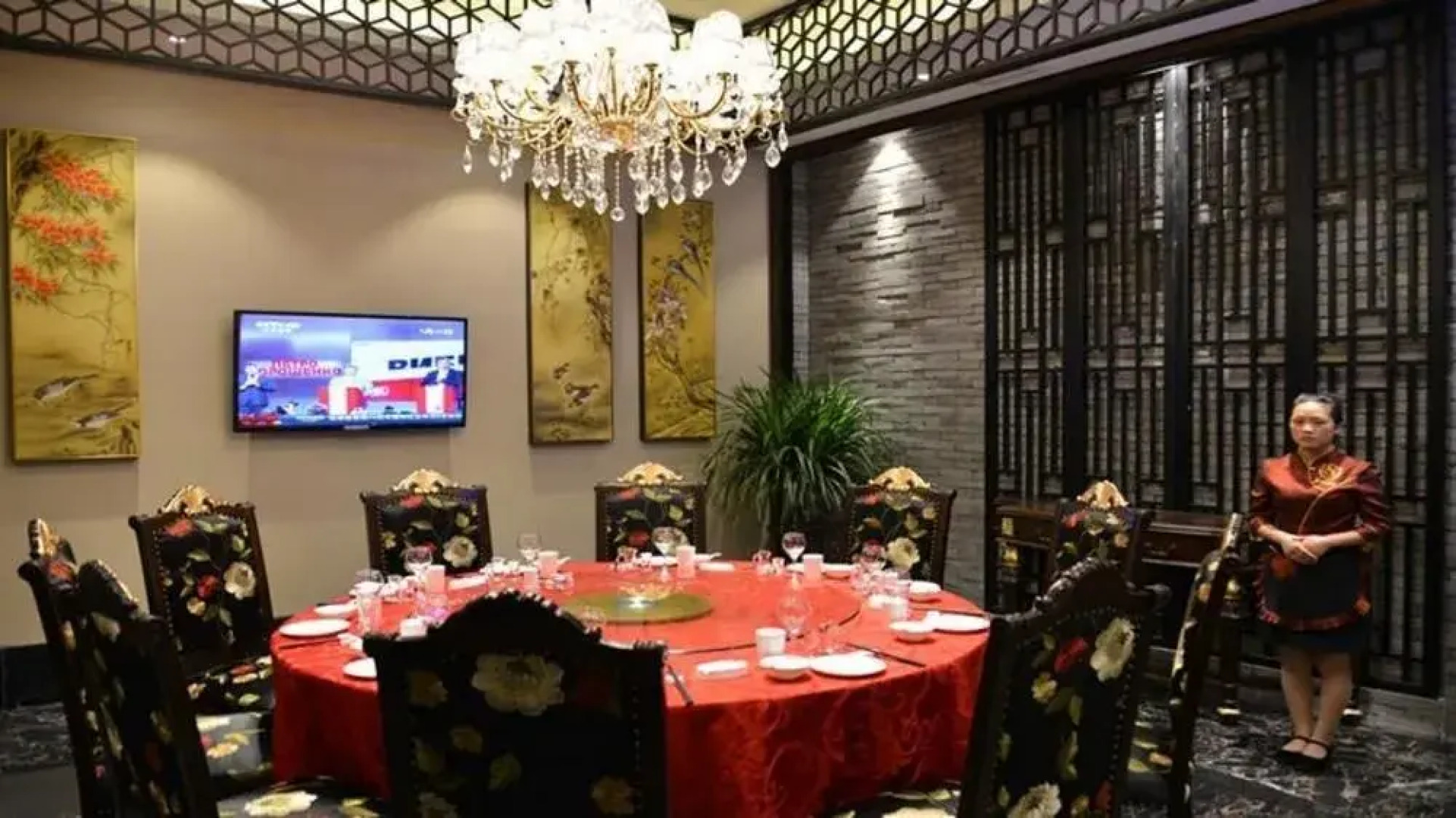 Ramada by Wyndham Luoyang Downtown