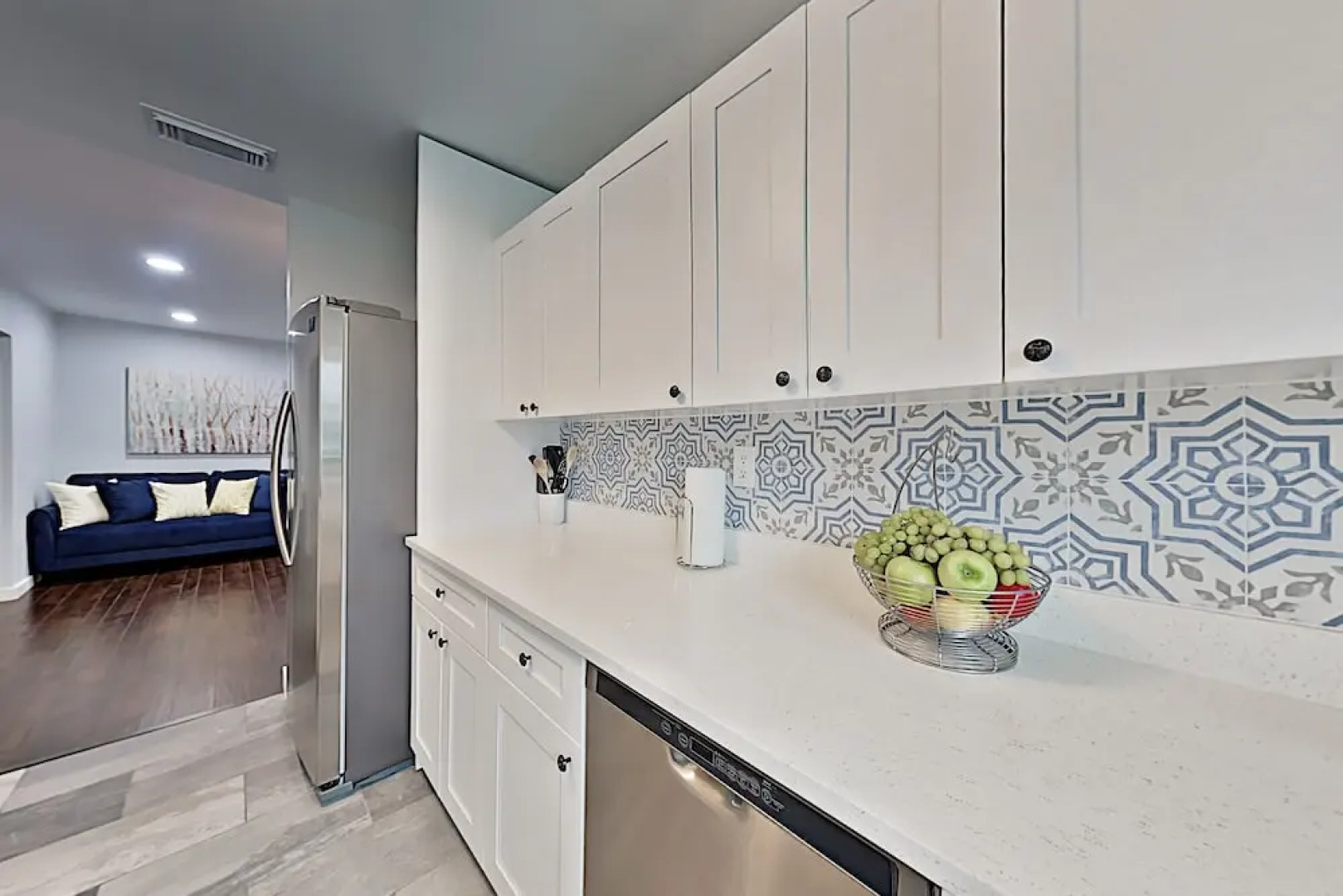 Charming Getaway W/ New Kitchen & Private Backyard 3 Bedroom Home