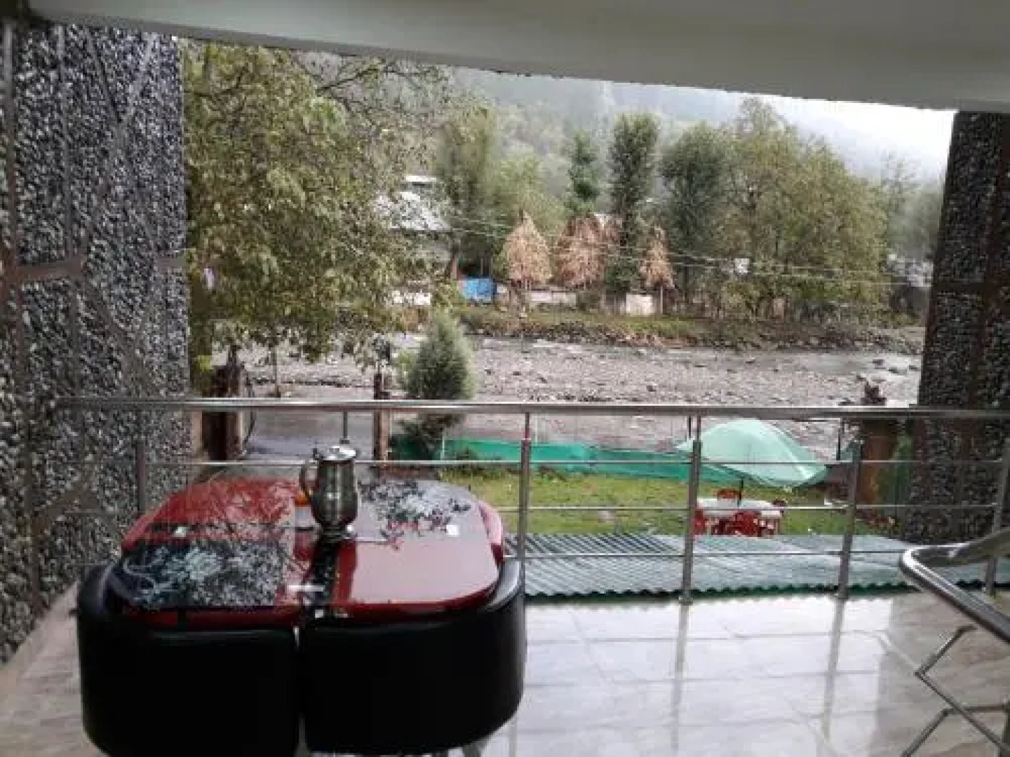 Holiday Inn Guest House