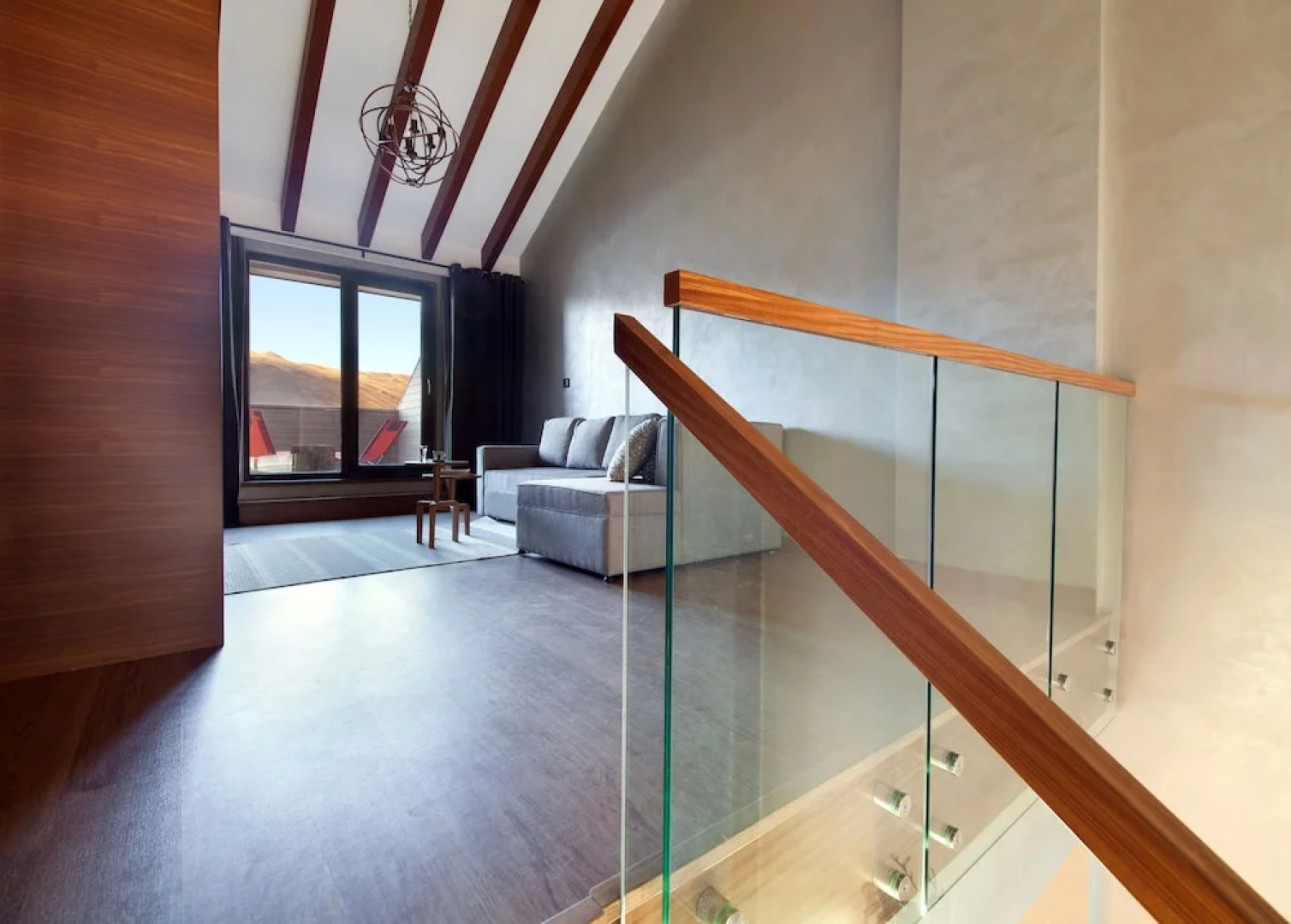 Magna Pivot Hotel - Boutique Class