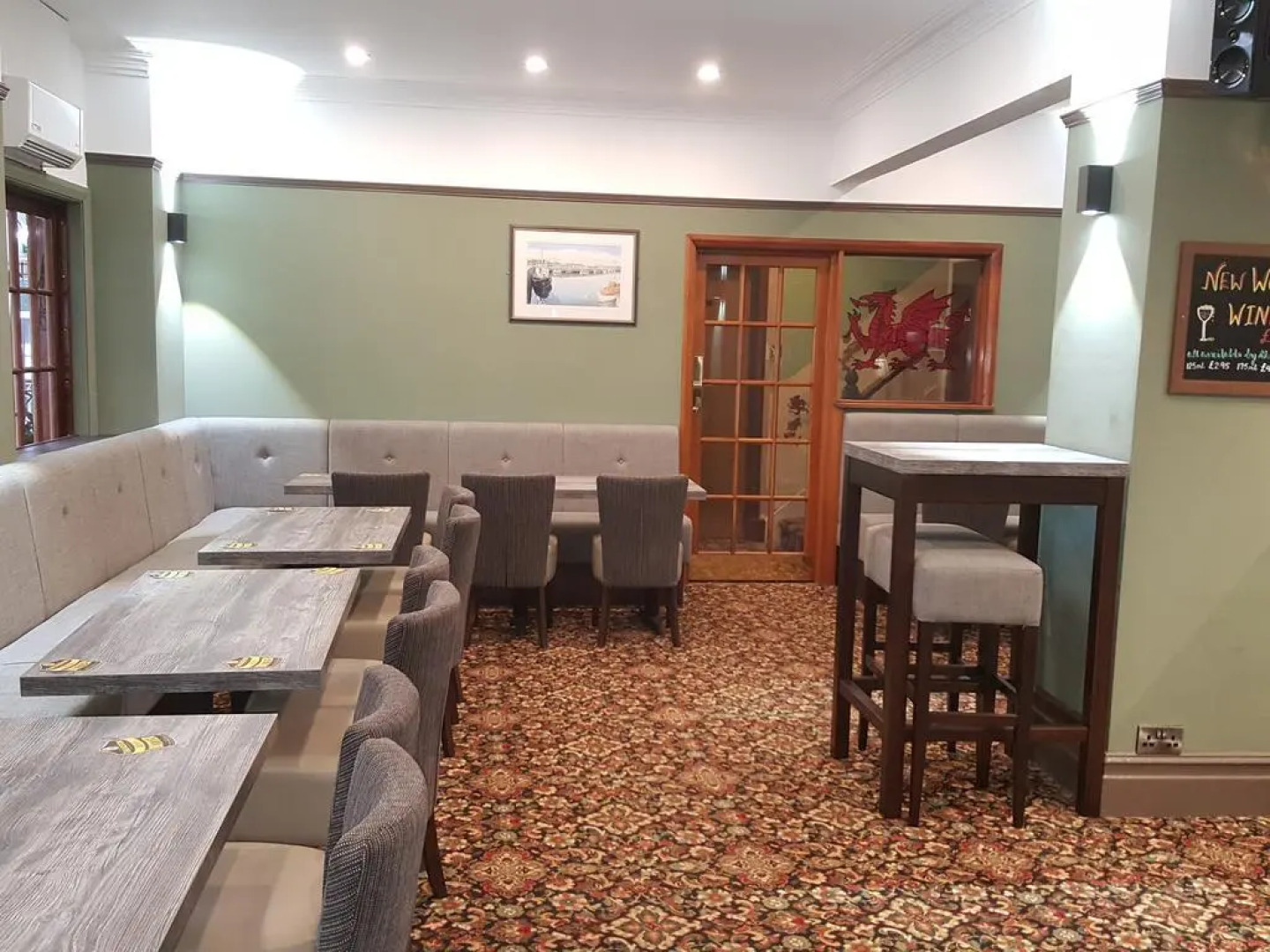 Nomi Rooms & Restaurant