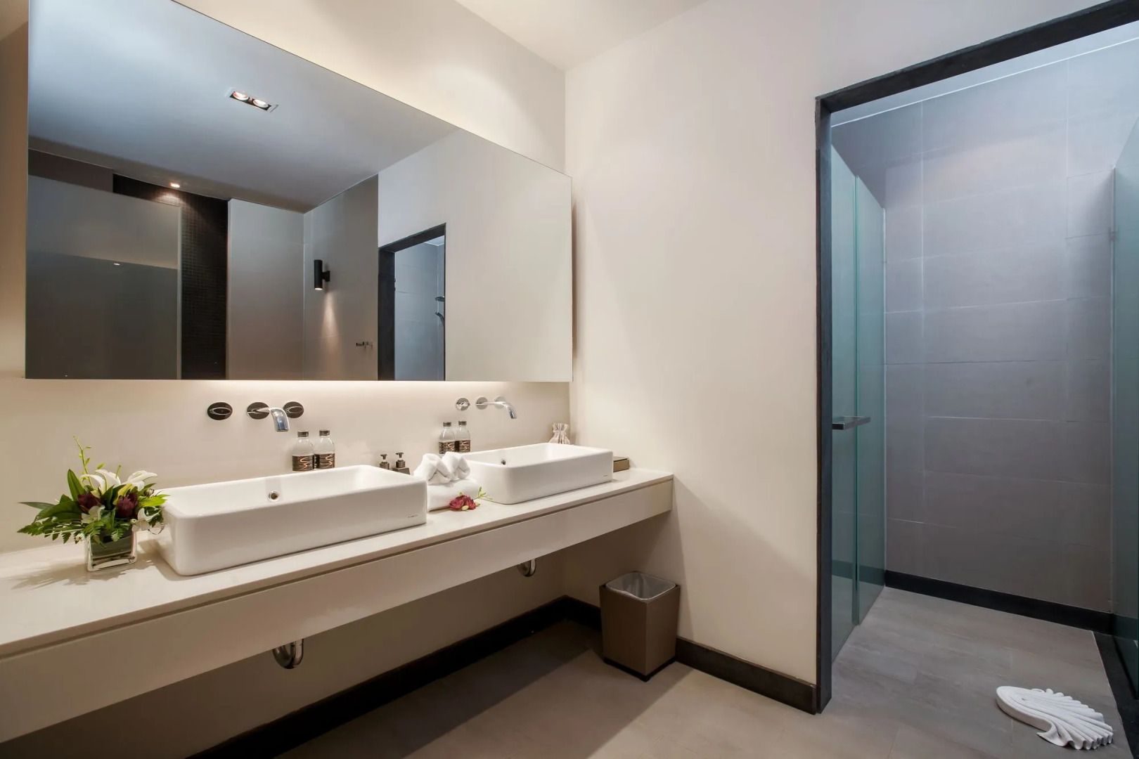 Cape Sienna Gourmet Hotel & Villas