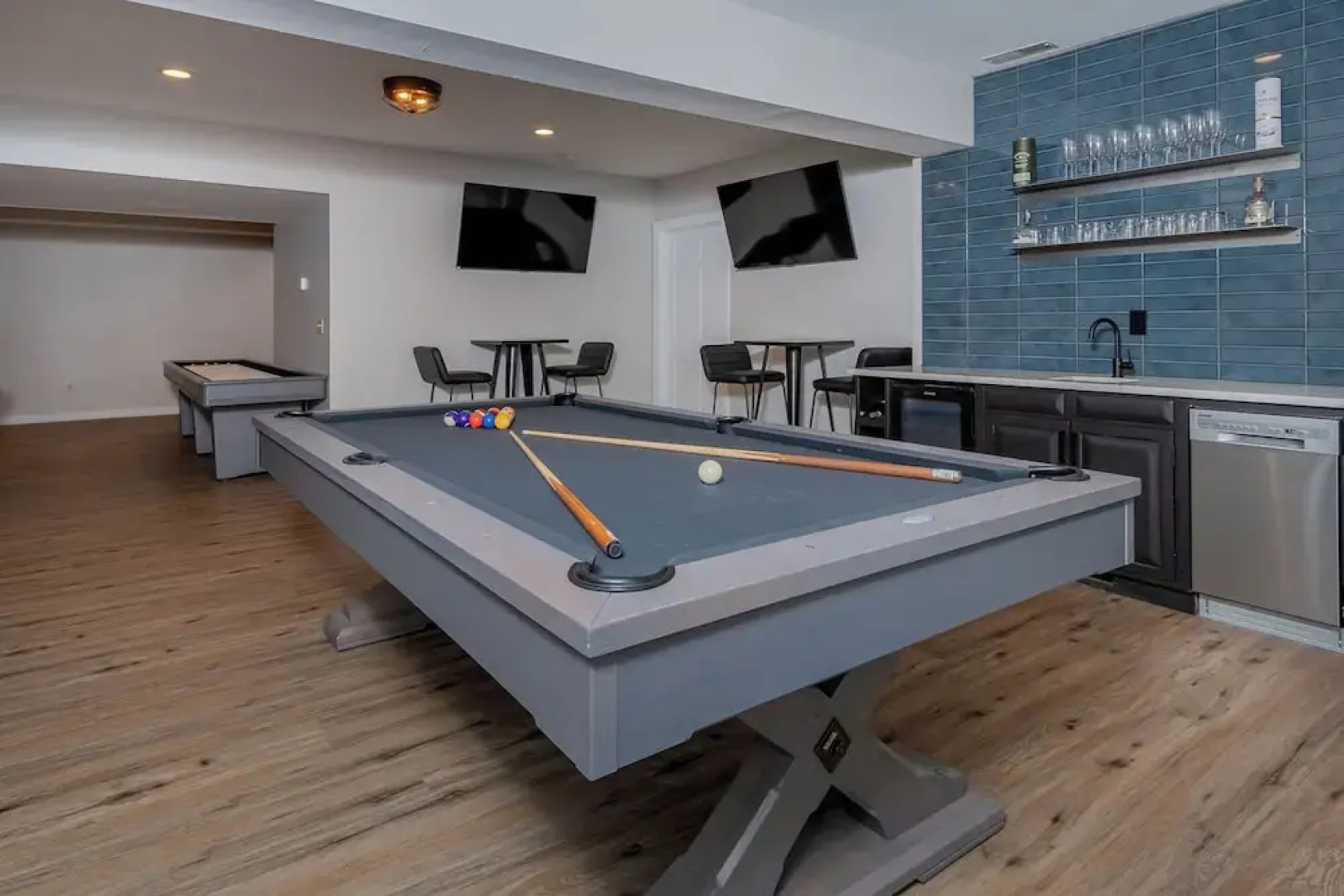 Ar'ya Relaxed Chalet