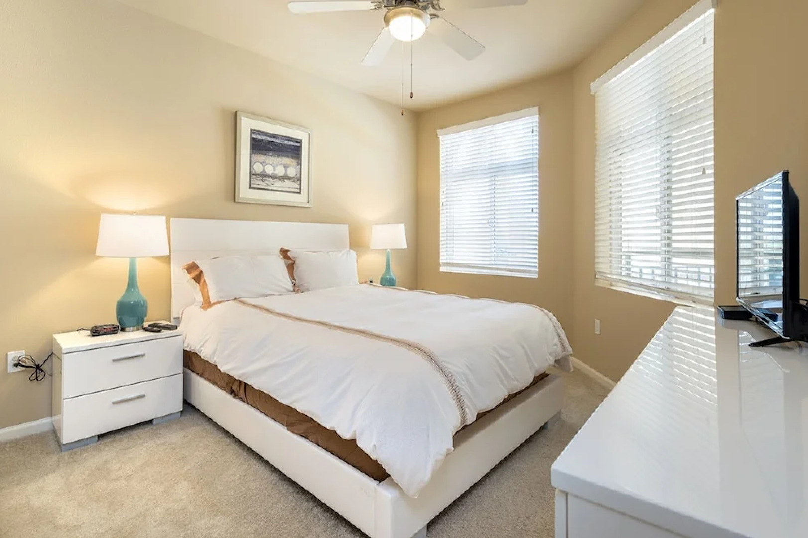 Global Luxury Suites Baypointe Station