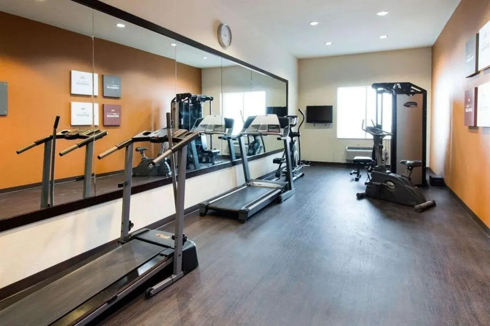 Comfort Suites Waxahachie - Dallas