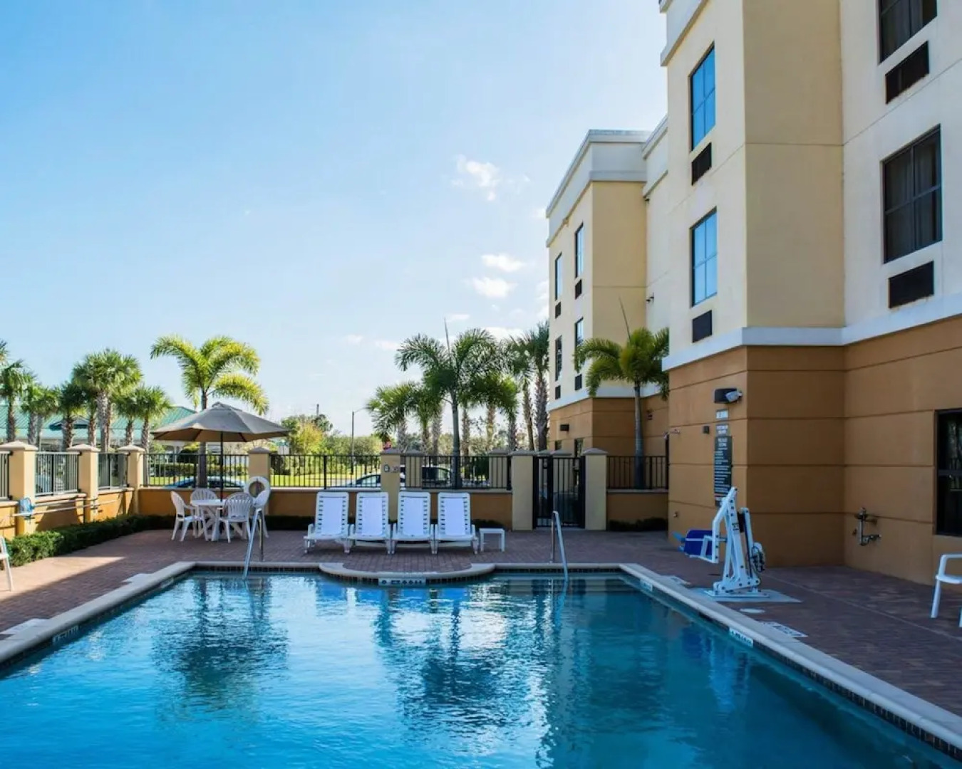 Comfort Suites Vero Beach