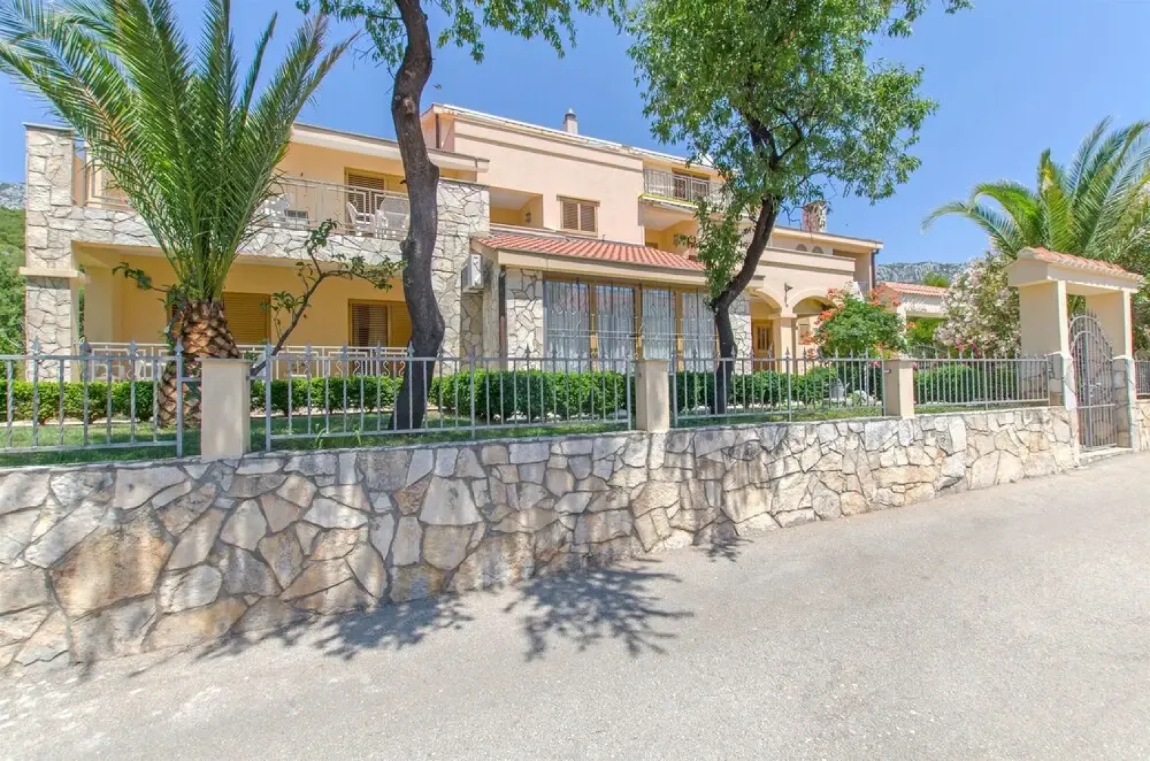 Apartments Meridiana