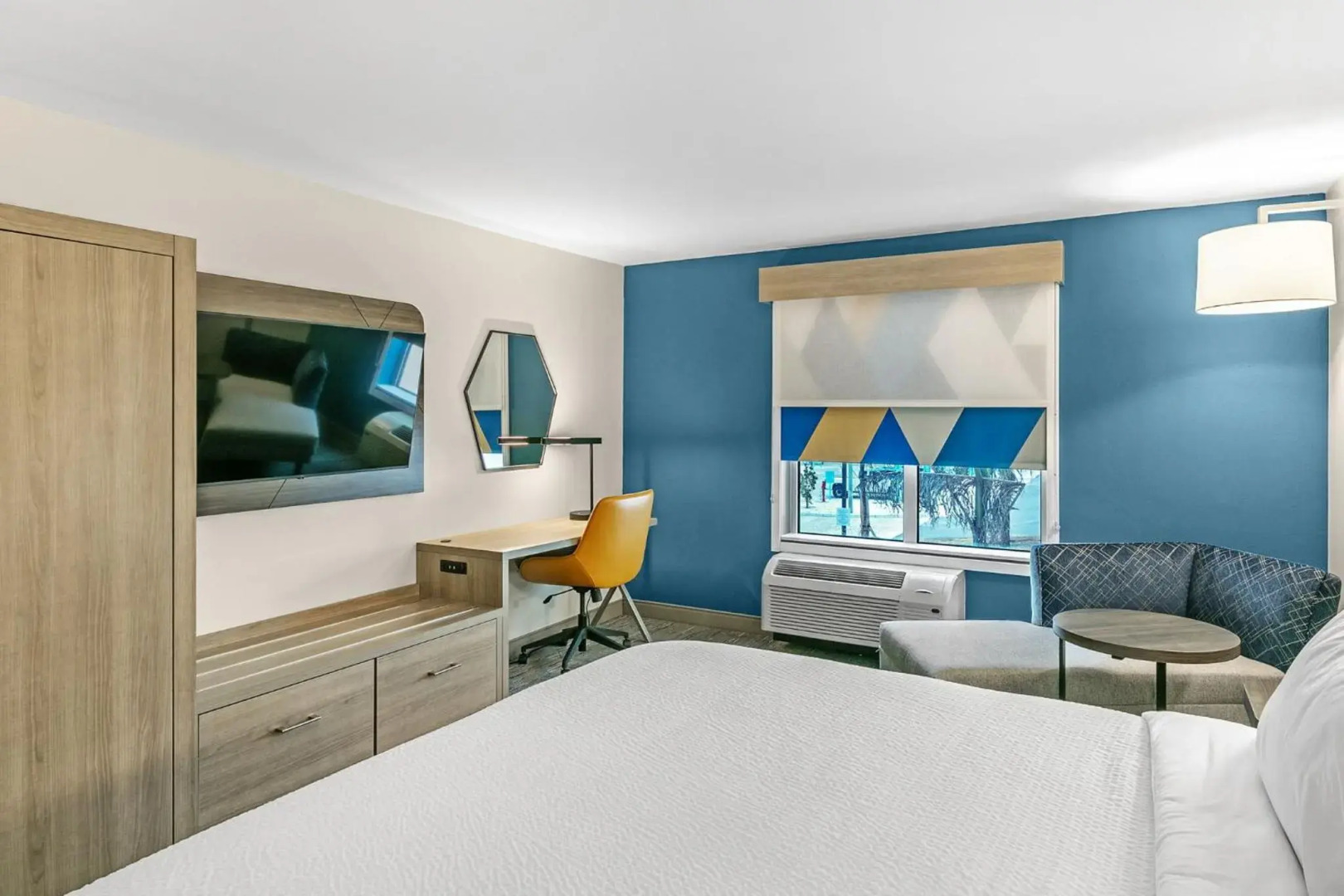 Holiday Inn Express & Suites Nokomis Sarasota South by IHG