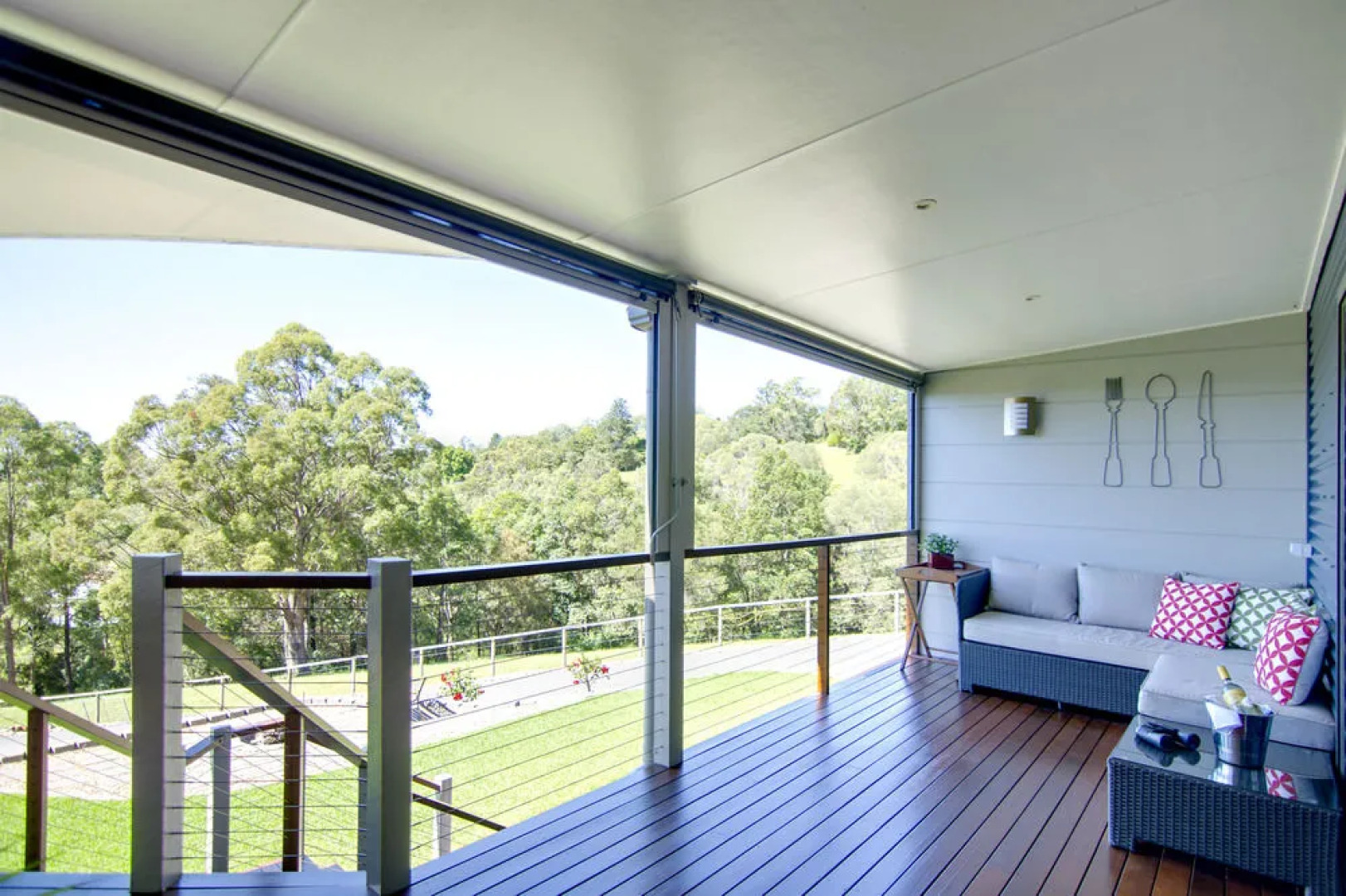 Mary Valley Views B + B