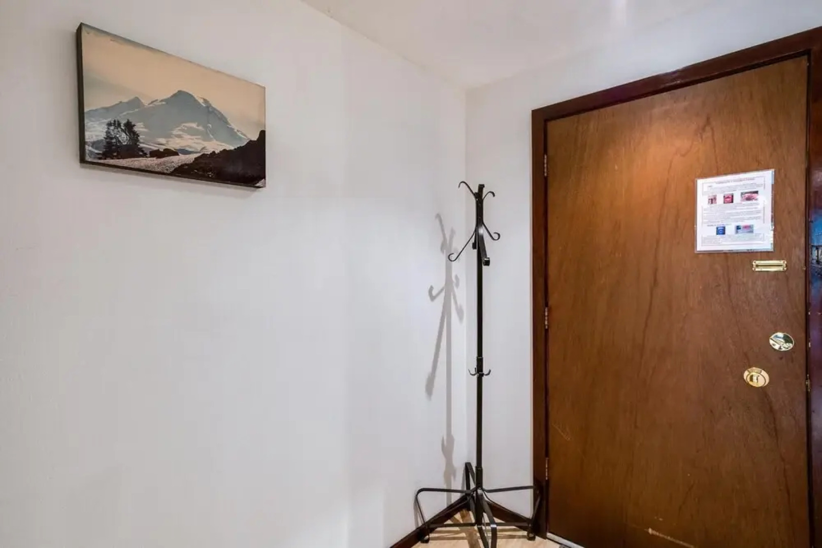 31sw - Fireplace - Wifi - Washer/dryer - Sleeps 4 2 Bedroom Home by RedAwning