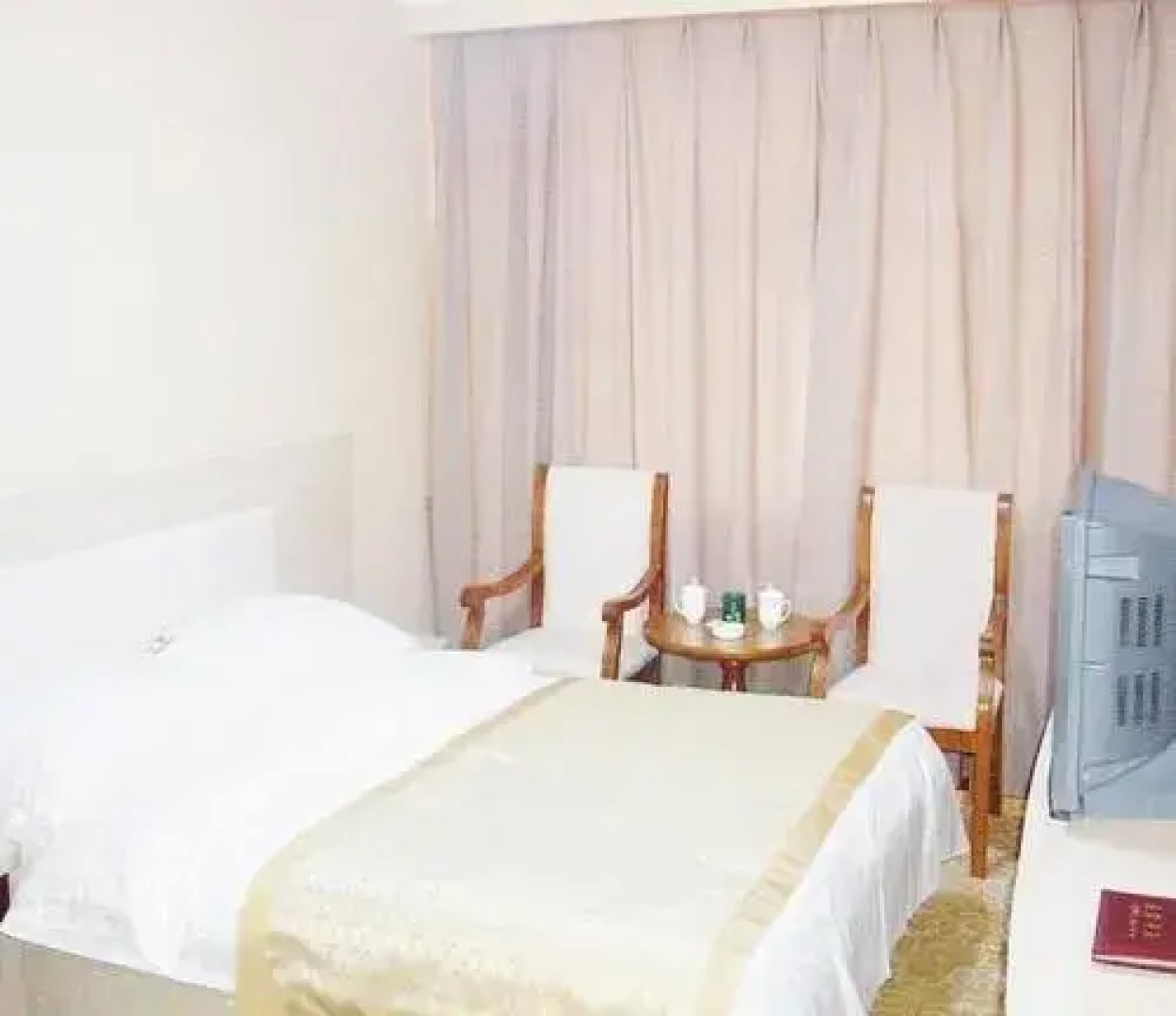 Zhuhui Business Hotel - Qingdao