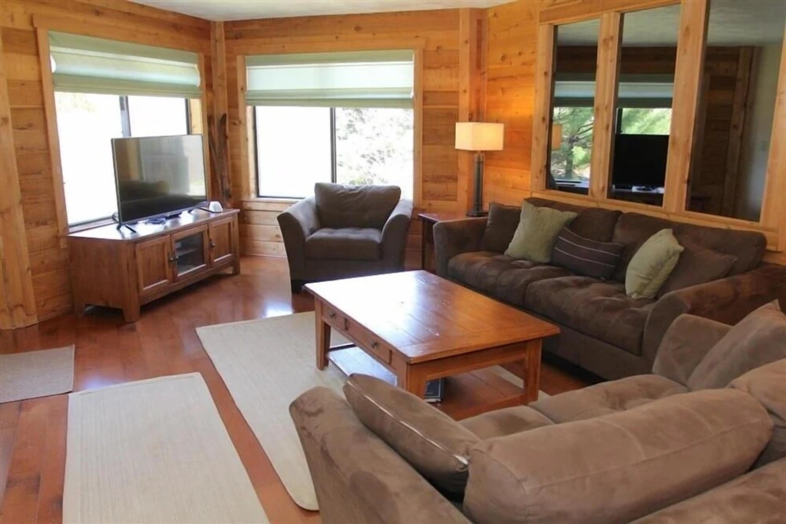 Seven Springs 1 Bedroom Deluxe Condo, Pet Friendly! by RedAwning