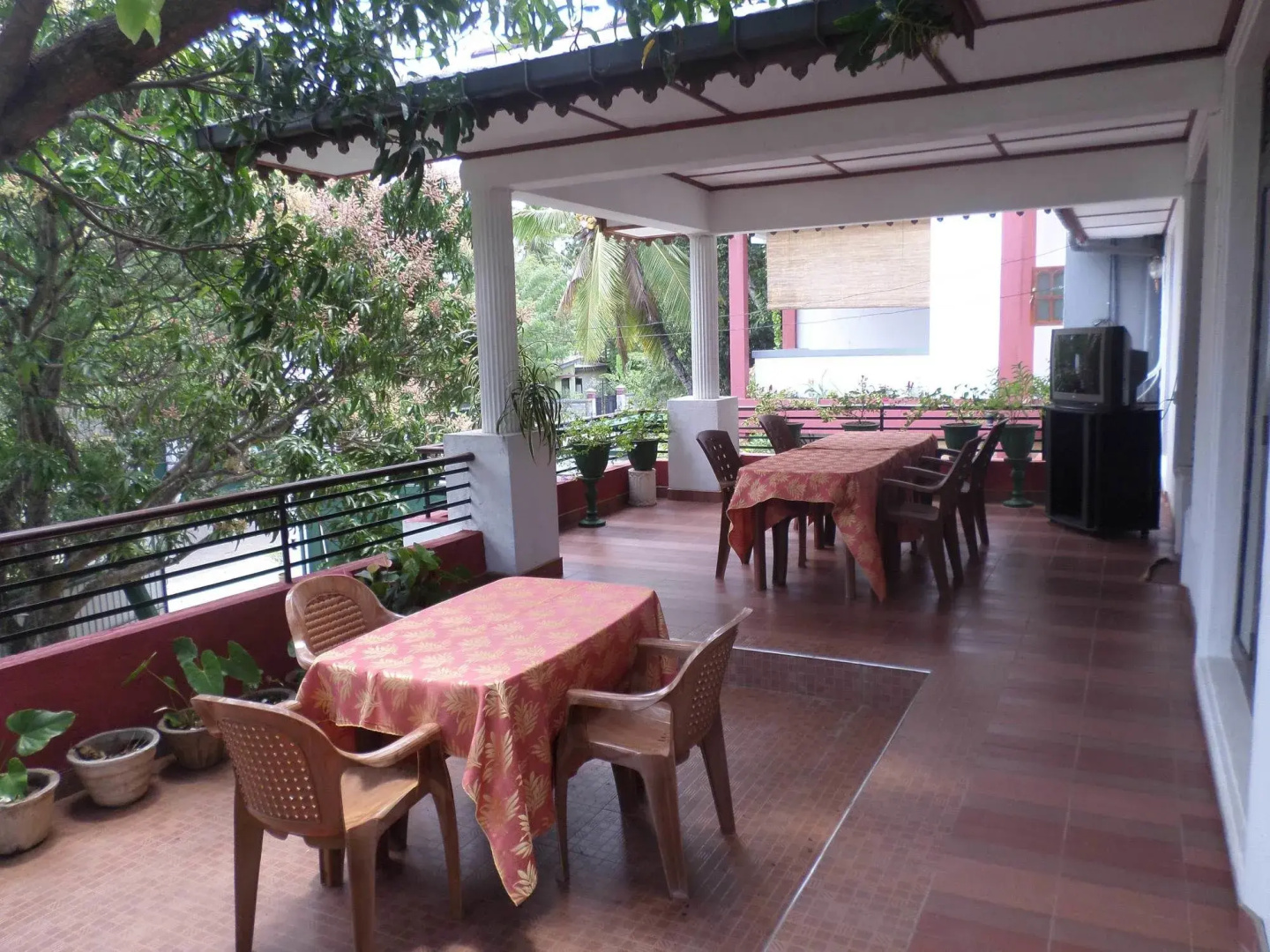 Thilaka City Hotel