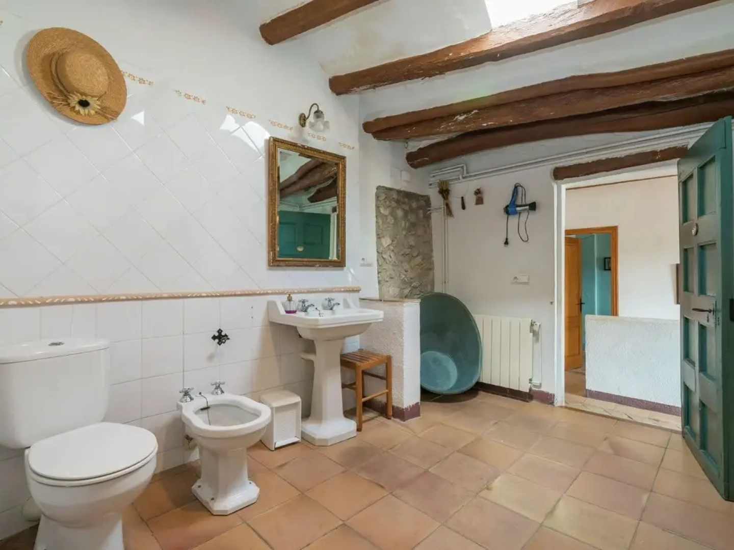 Charming Cottage Near City Centre