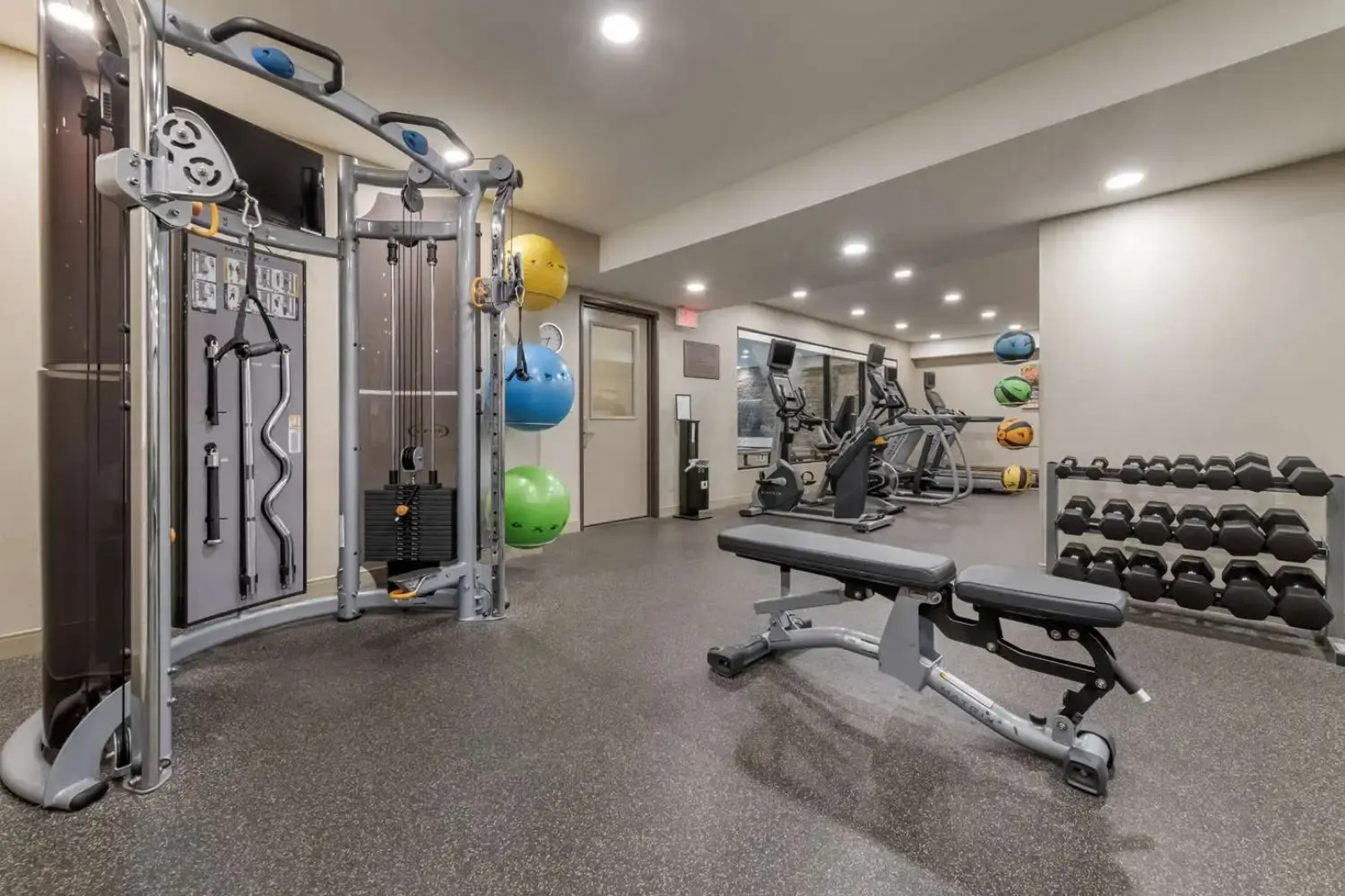 Best Western Plus Superior Inn & Suites