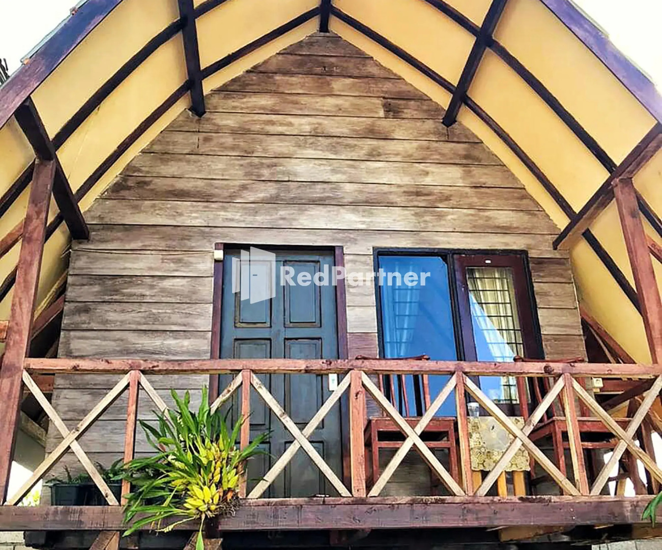 Paer Doe Bungalow RedPartner