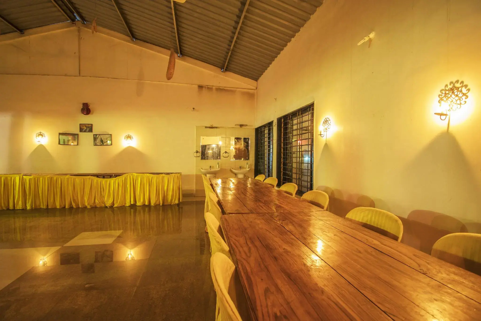 Mougli's Paradise Resort