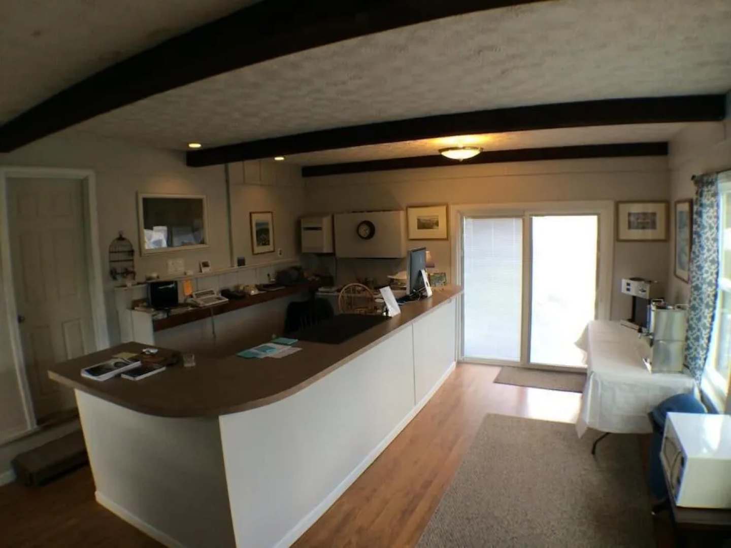 Bourne's Ocean Acres Motel