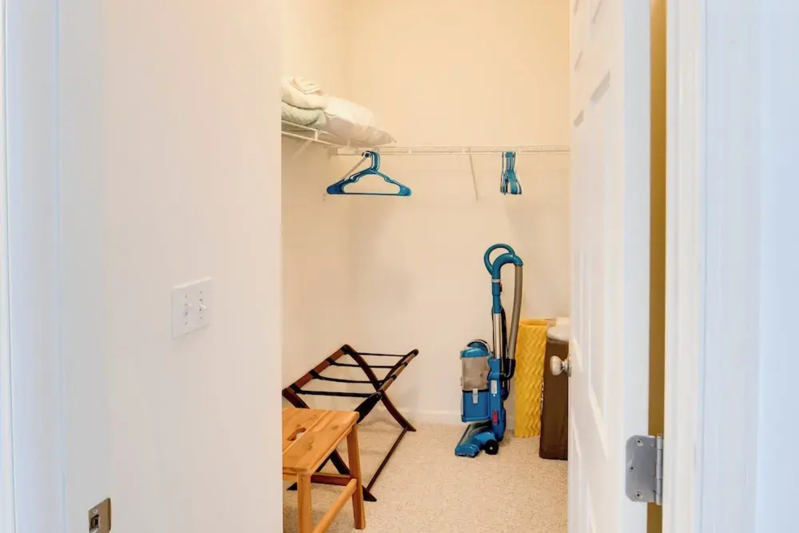 4 Mi to Beach: Lewes Townhome w/ Ping-pong Table