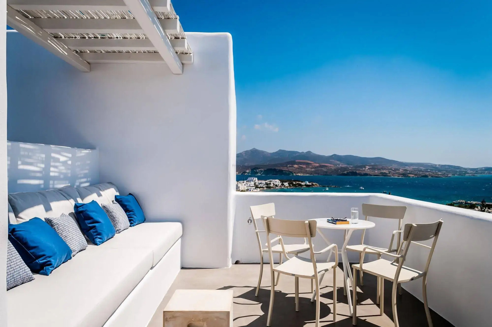 Milos Breeze Boutique Hotel