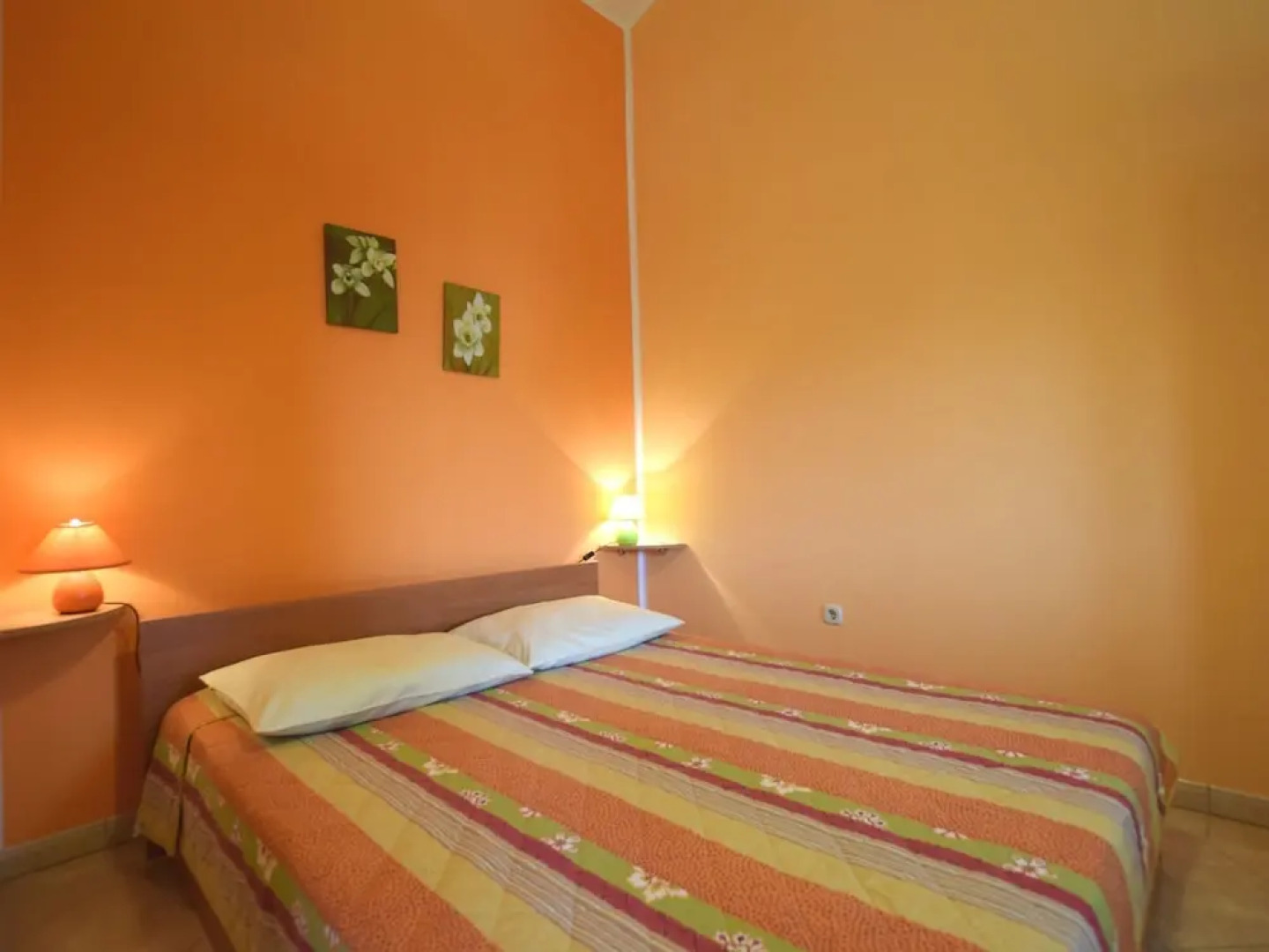 Comfortable Apartment ina Quiet Location, With a Shared Swimming Pool, Near Pula