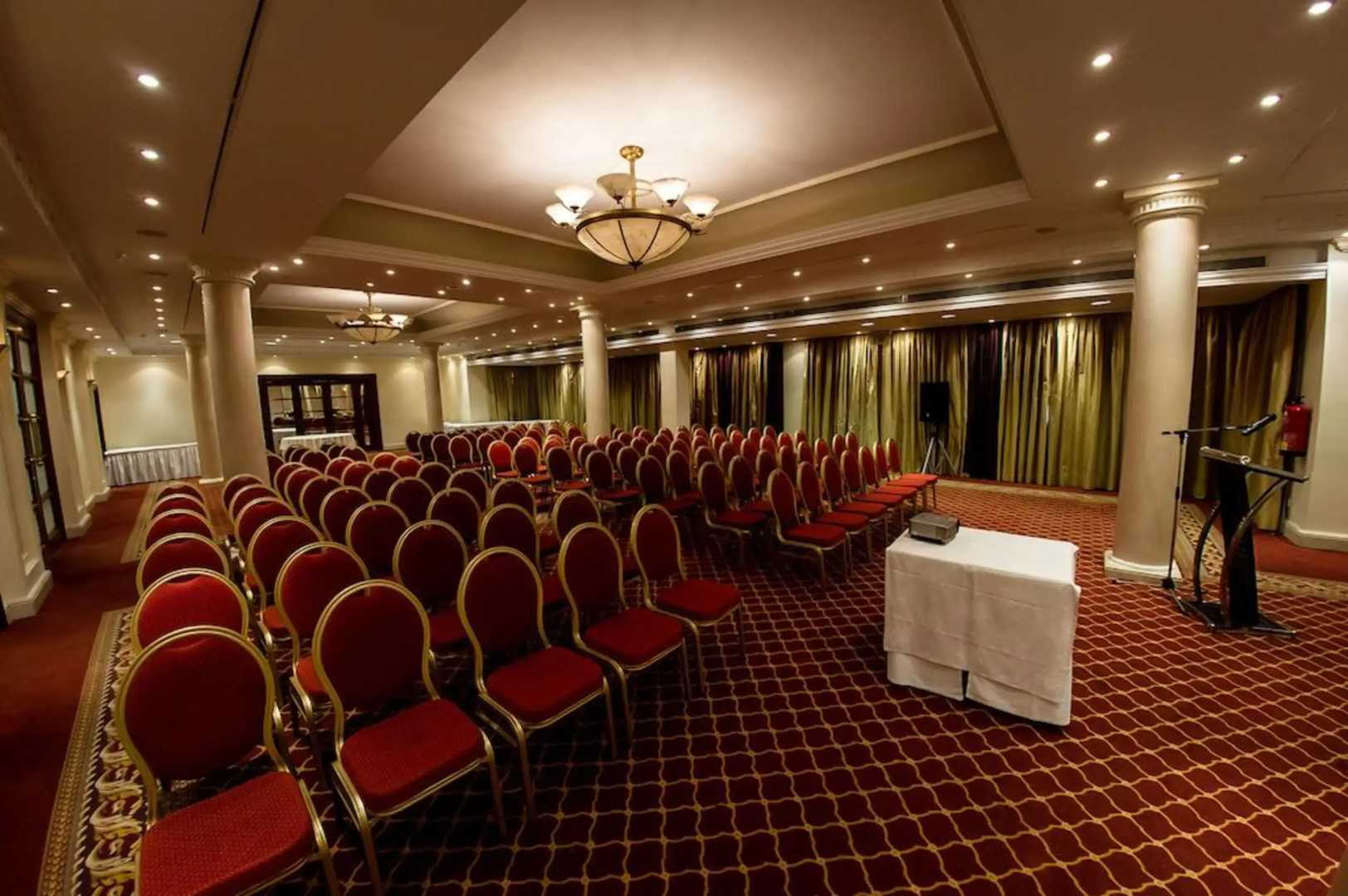 Curium Palace Hotel