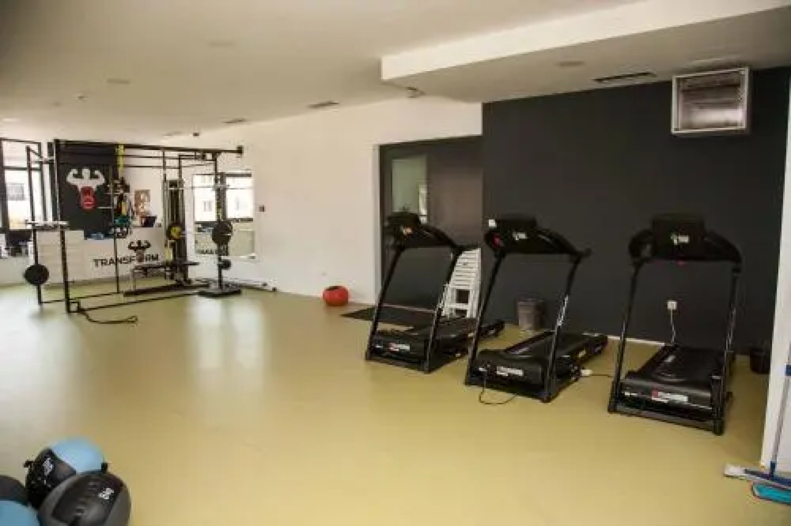R Sport Boutique