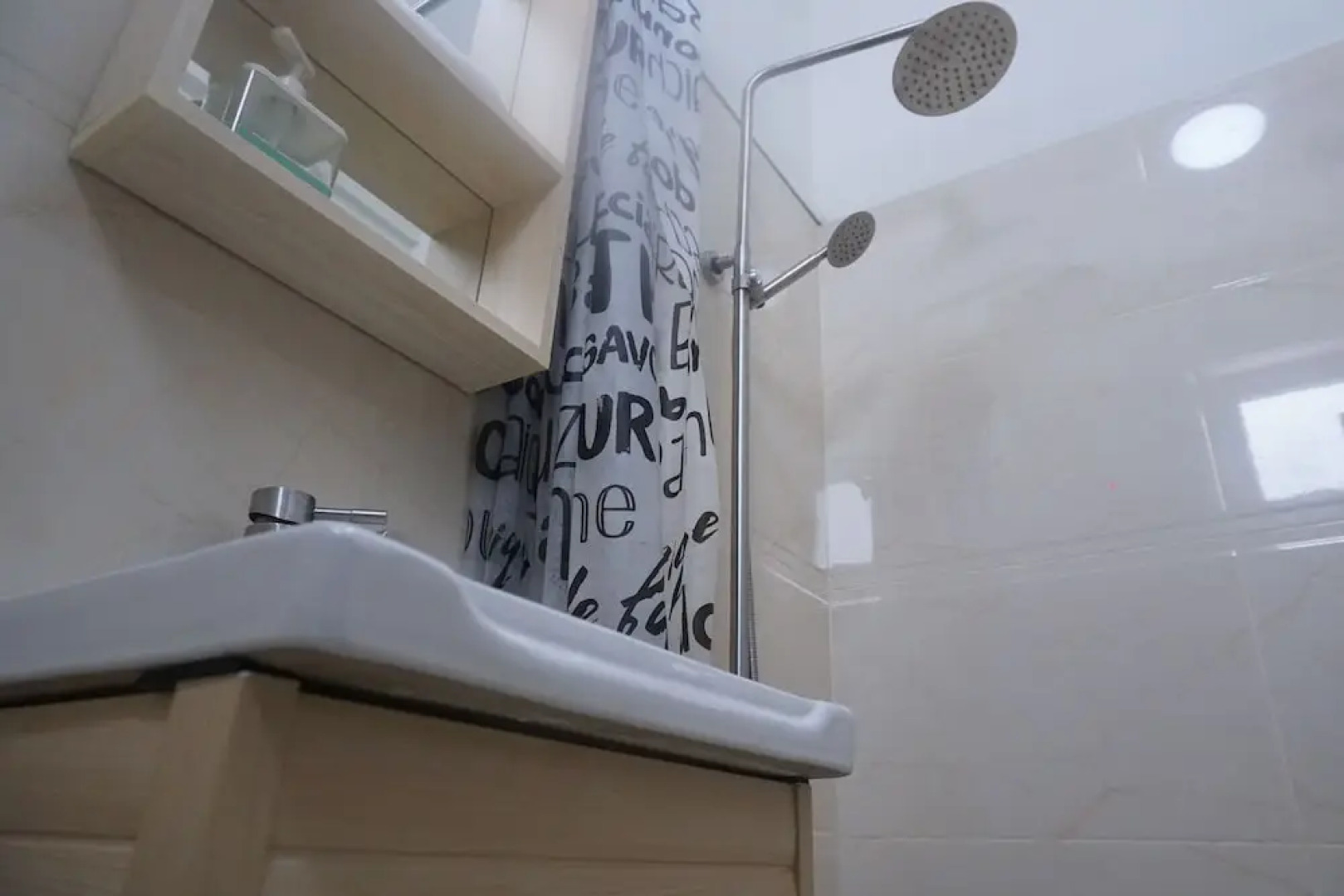 Happy Ours Guest House