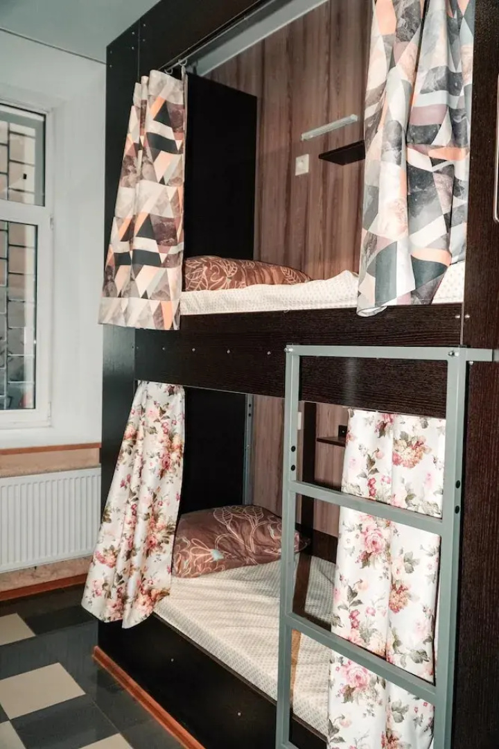 VGosti Hostel