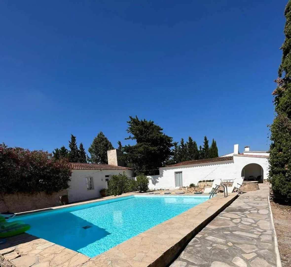 3 bedrooms house with shared pool terrace and wifi at Albinyana