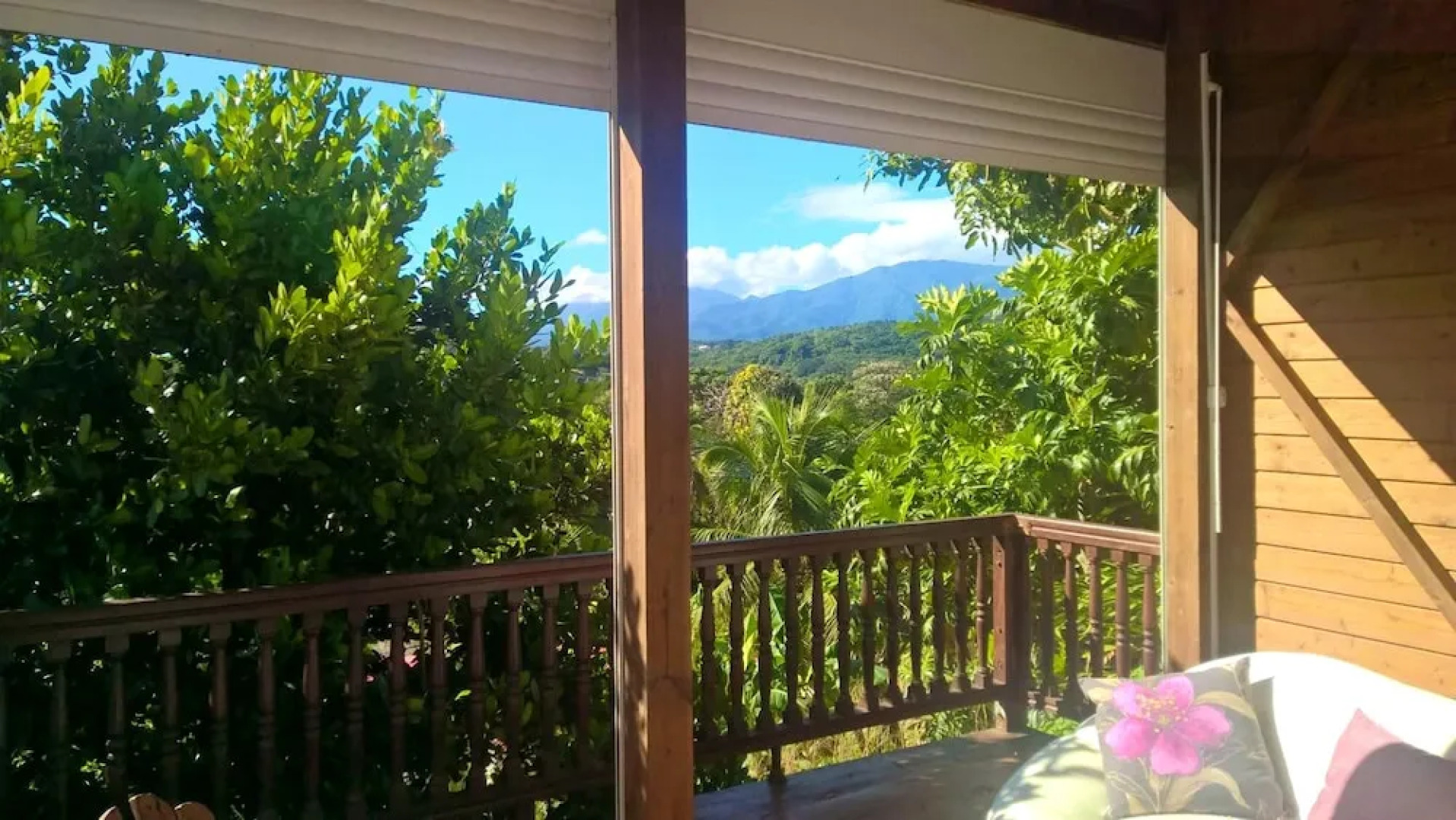 Bungalow With one Bedroom in Petit Bourg, With Wonderful sea View, Fur