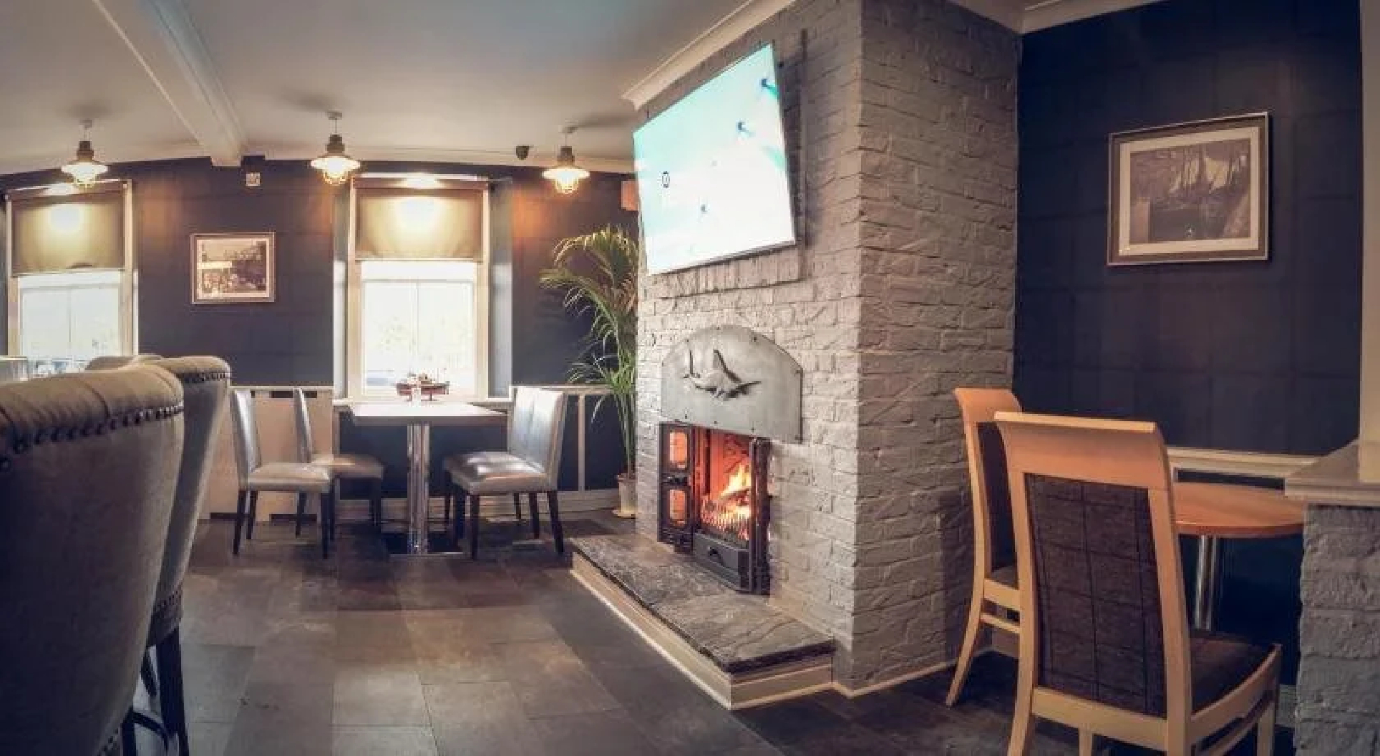 The Quayside Hotel and Bar