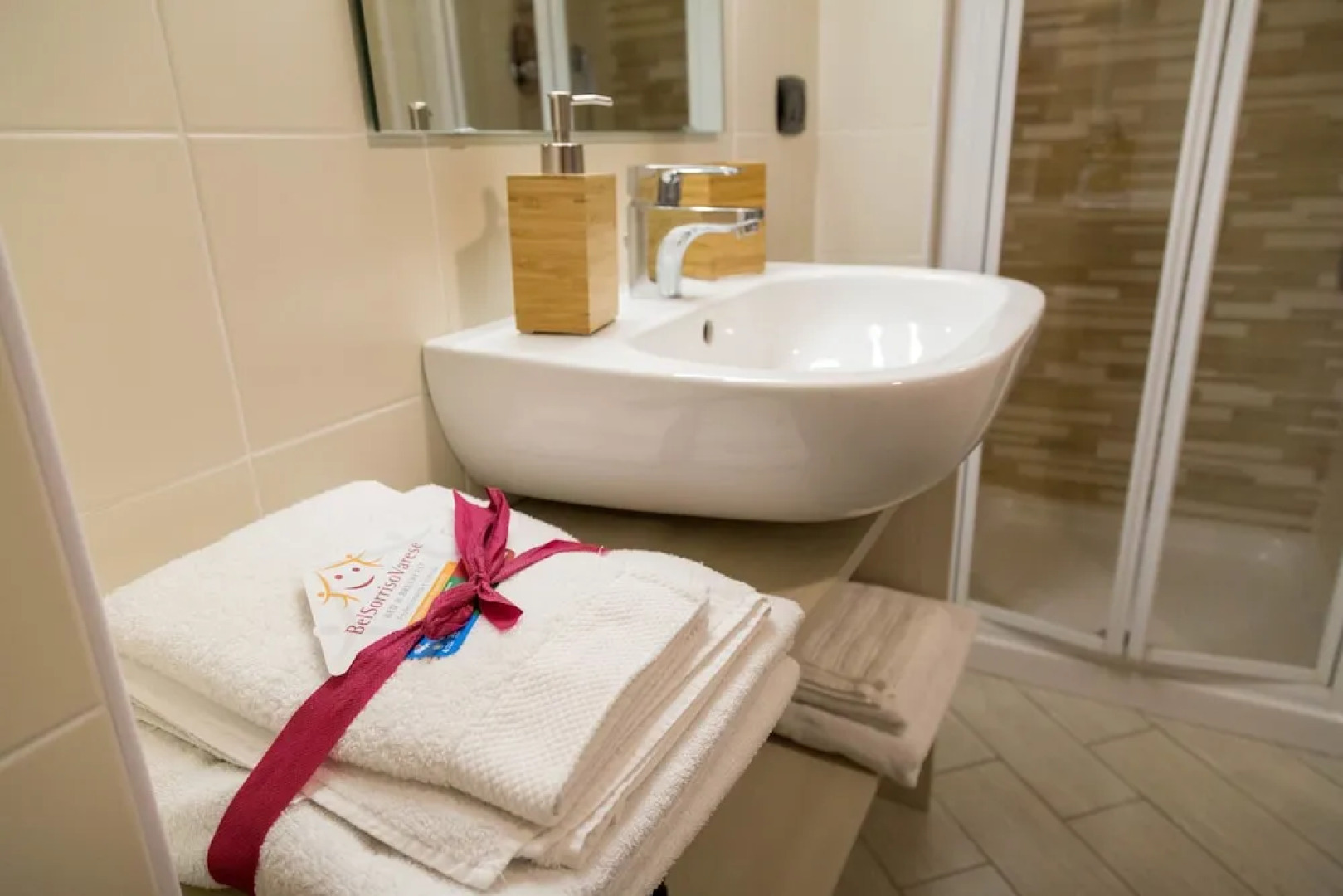 Bel Sorriso Varese - Dormire Felice Rooms & Apartments