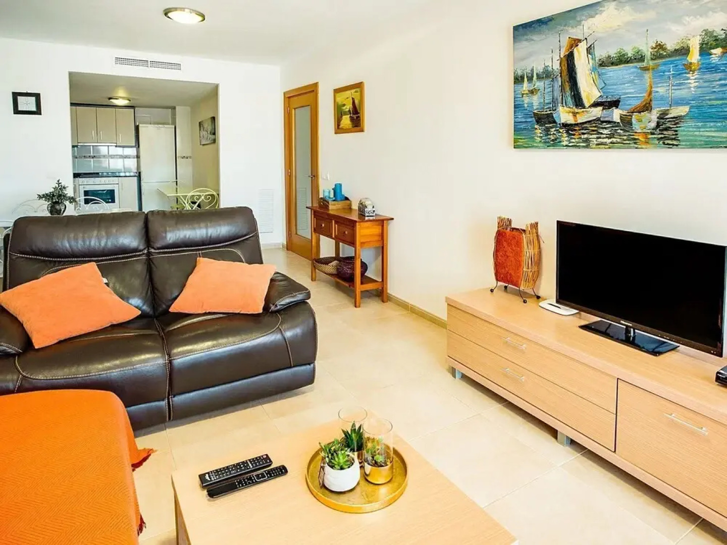 Comfortable Apartment Near the Sea