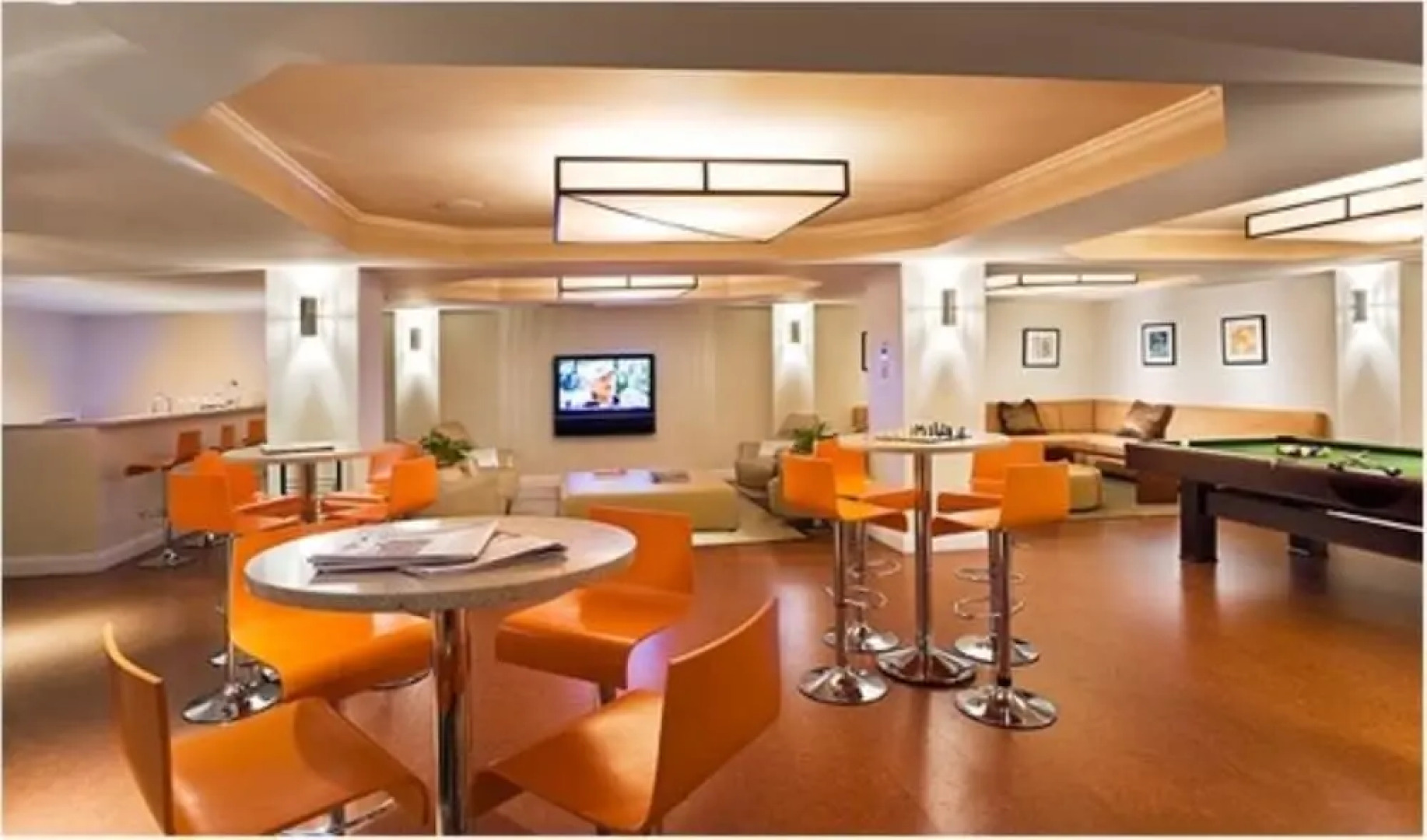 Global Luxury Suites at the Riverway