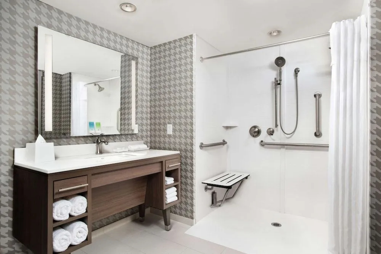 Home2 Suites By Hilton Long Island Brookhaven, Ny