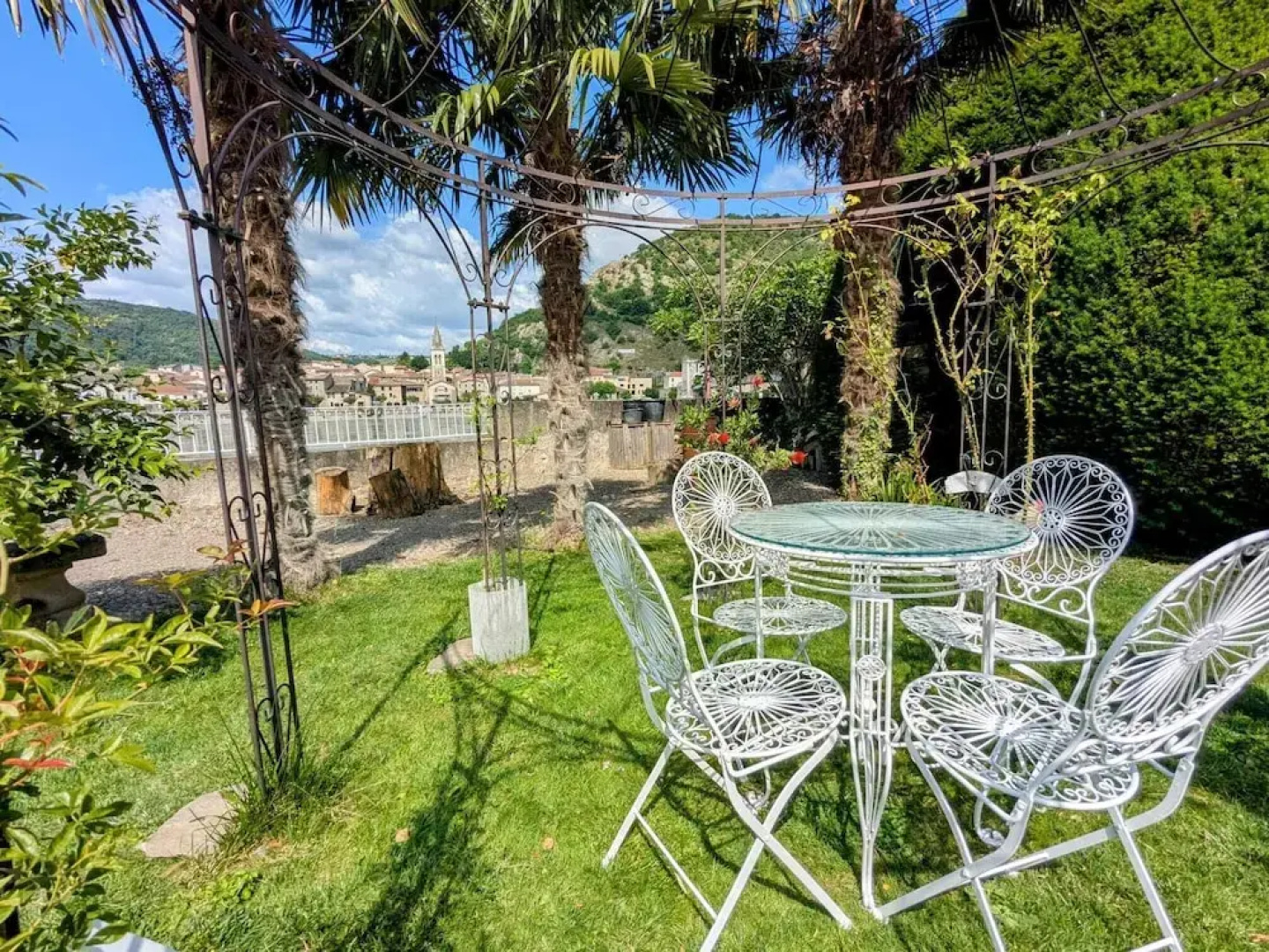 Villa Rhôna